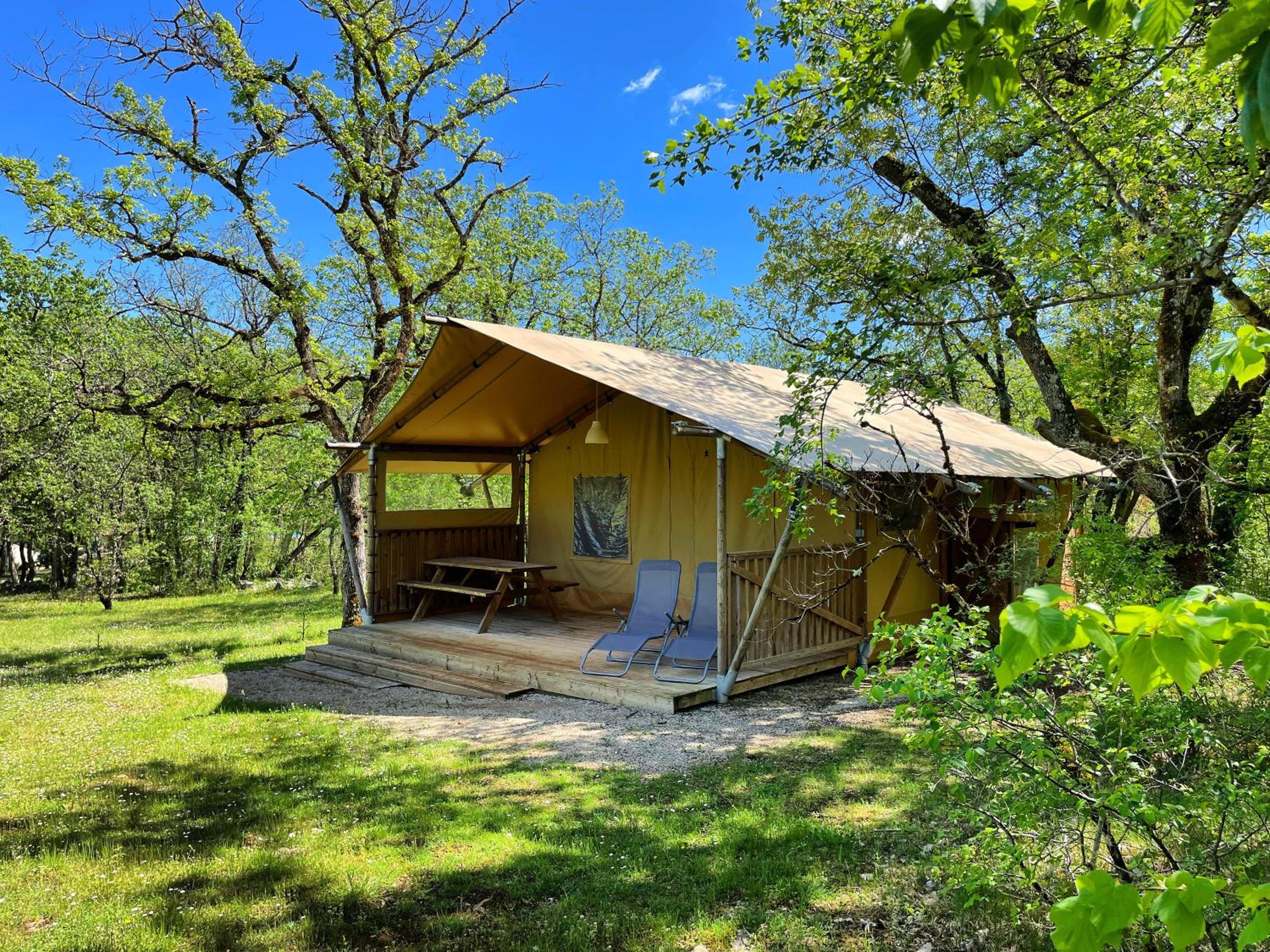 Deluxe Bungalow photo 1