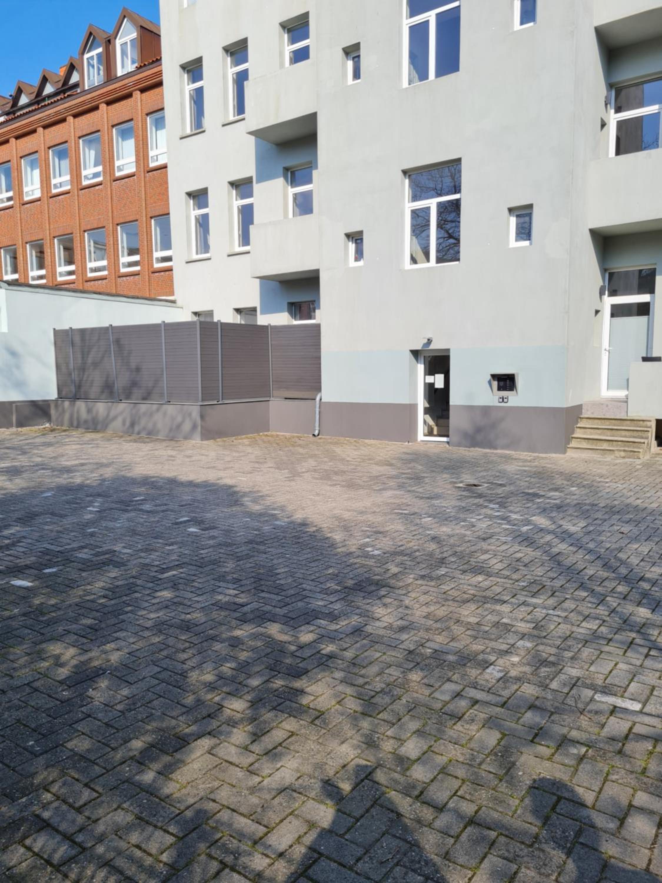 Three-Bedroom Apartment - Photo 29