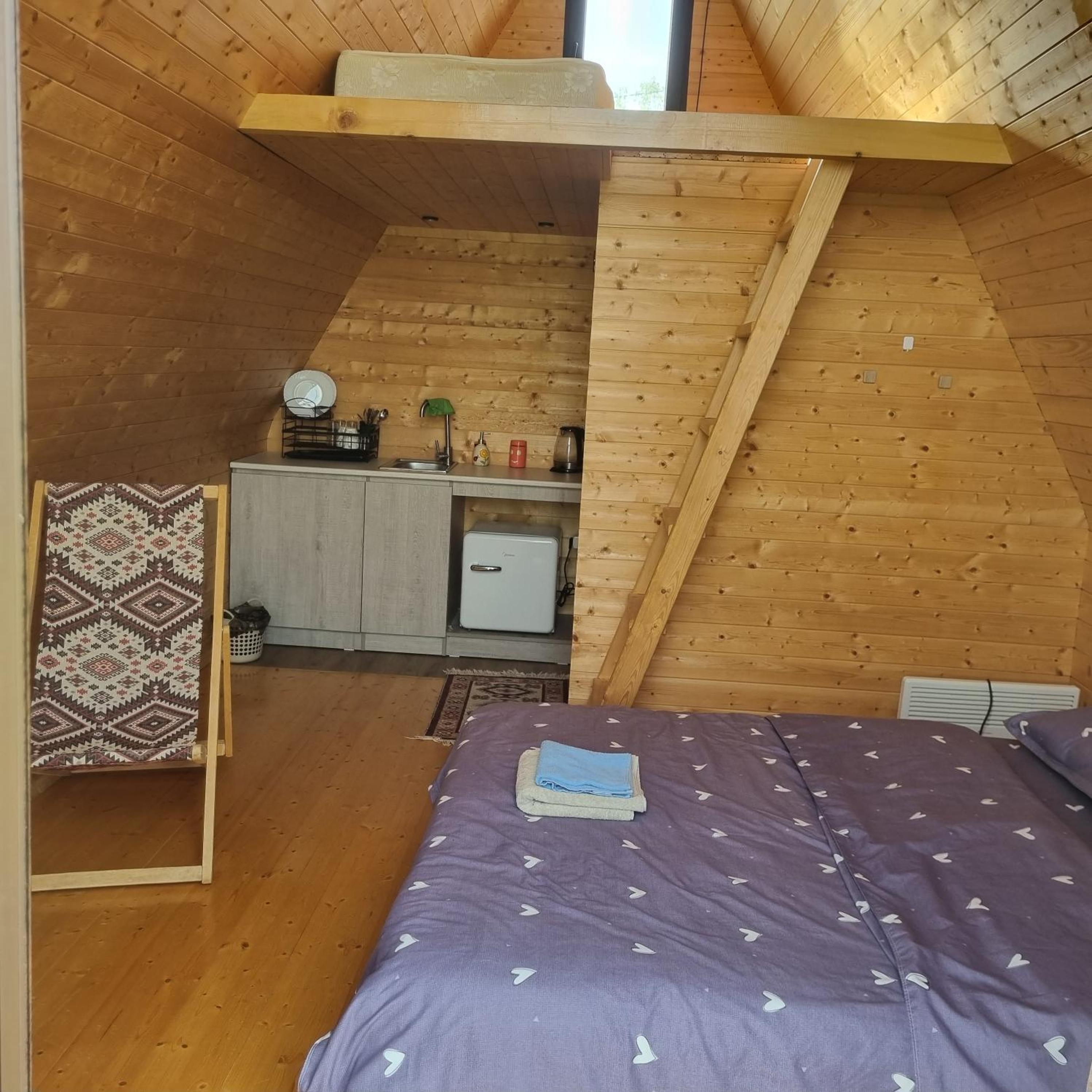 One-Bedroom House photo 2