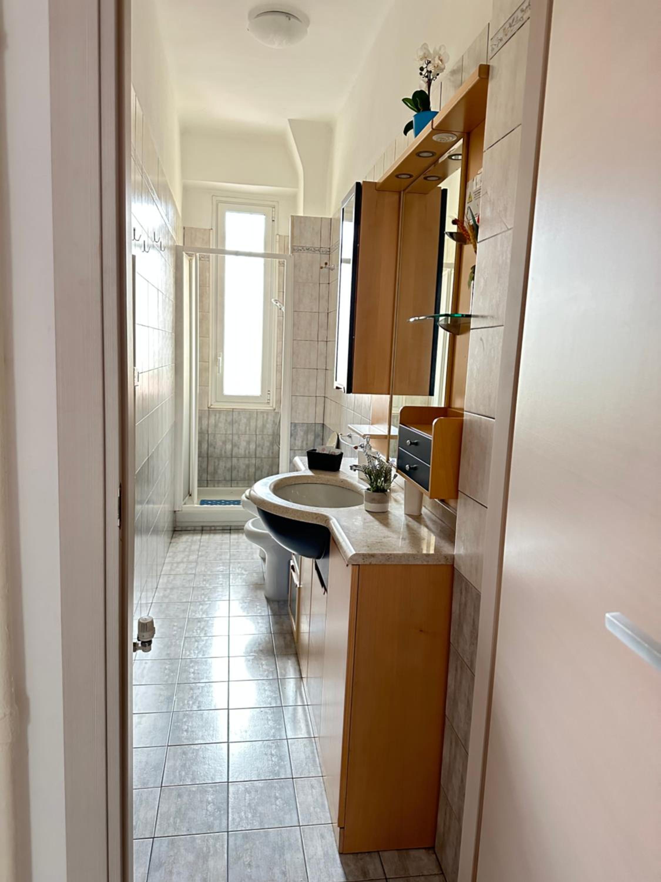 One-Bedroom Apartment - Photo 12