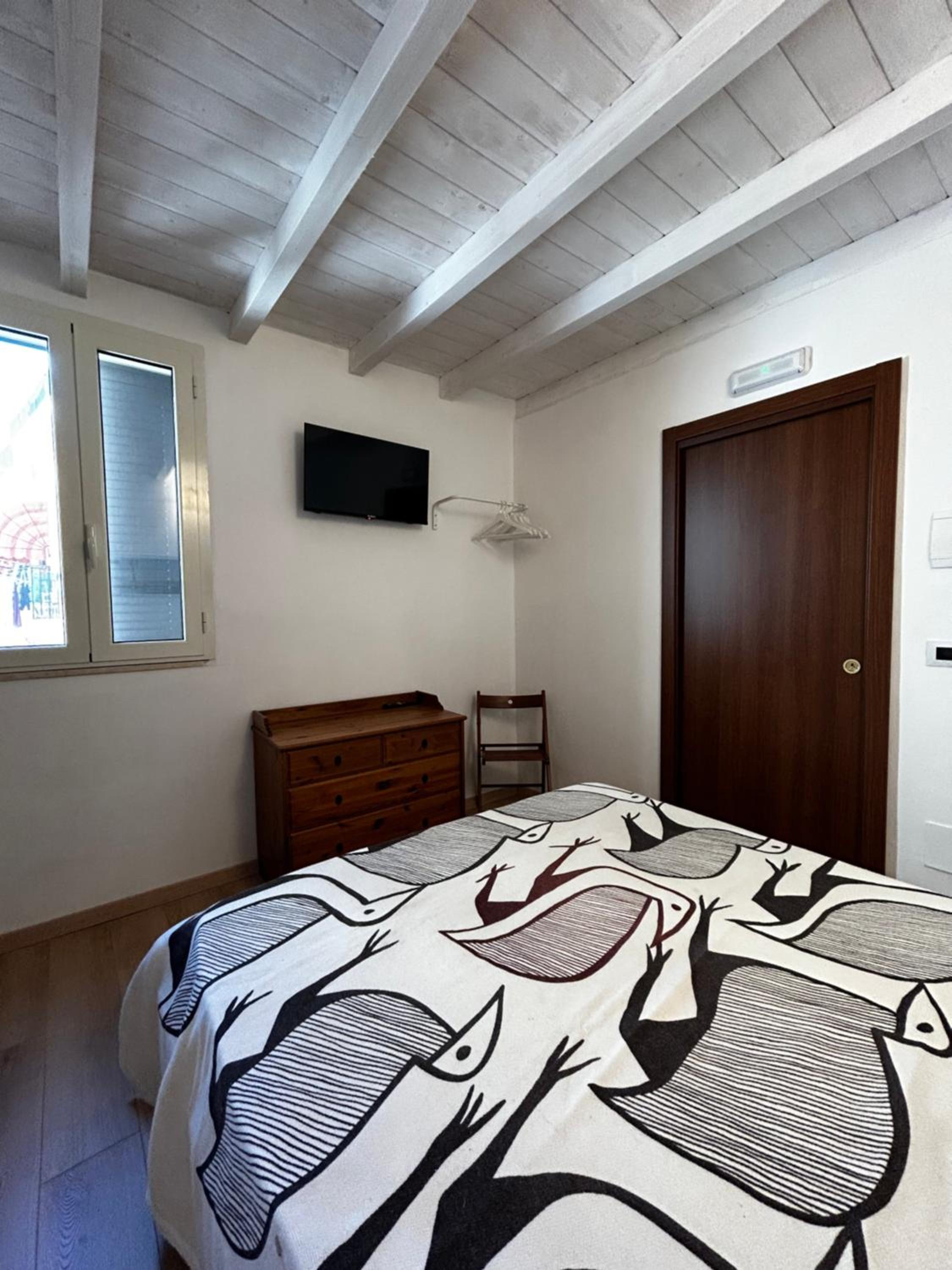 Double Room with Private Bathroom photo 3