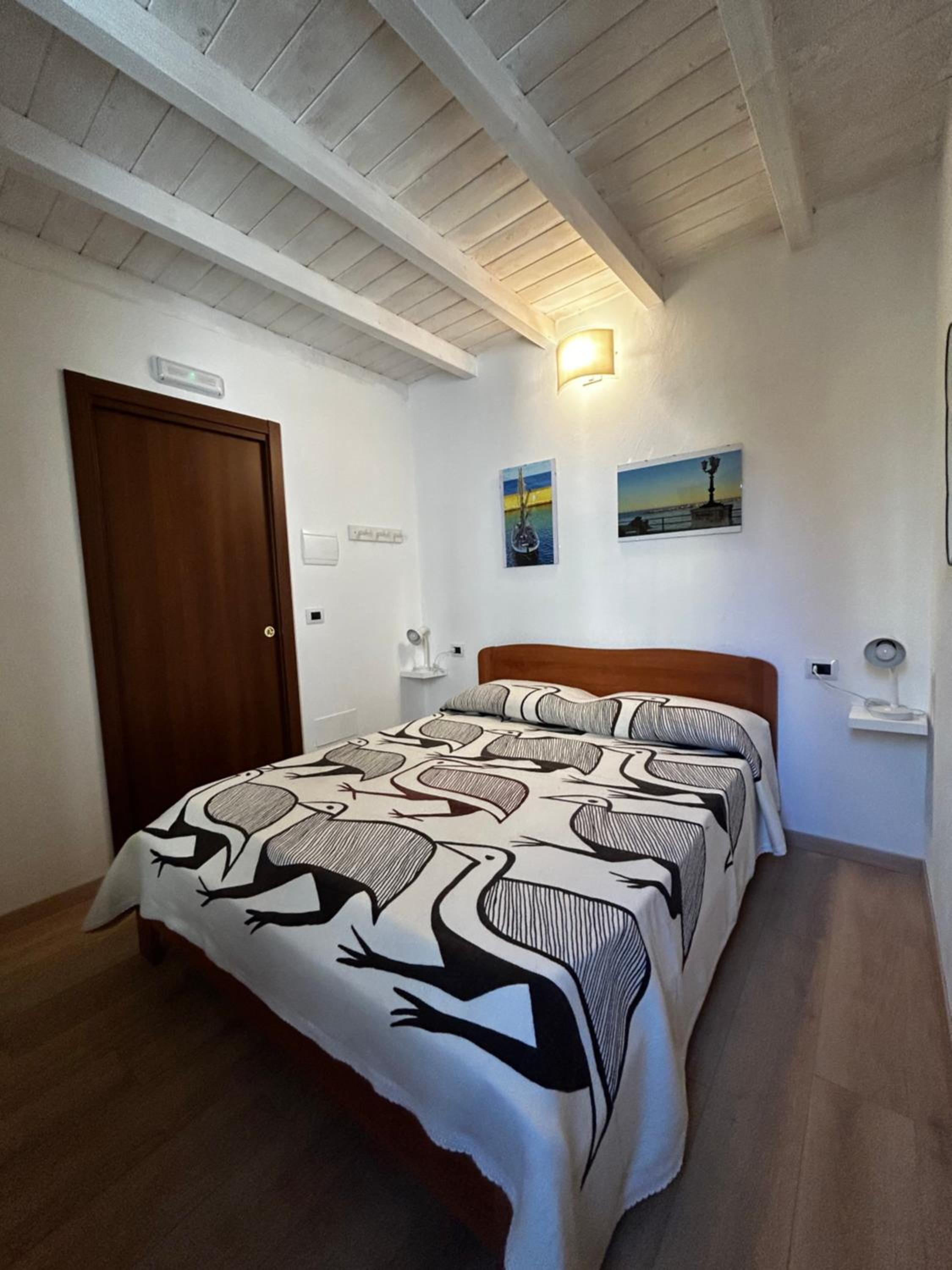 Double Room with Private Bathroom photo 1
