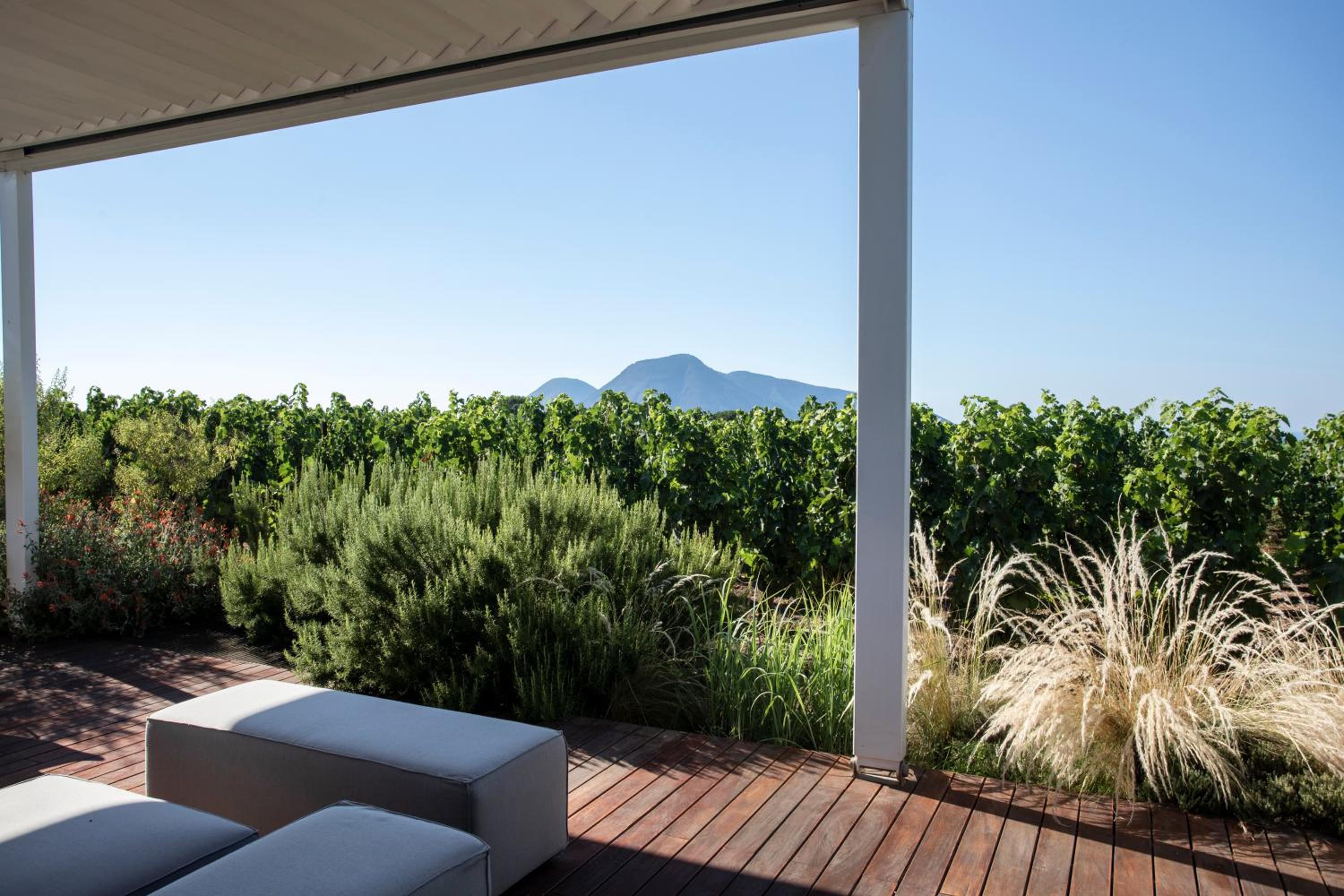 Villa with Sea View - Photo 4