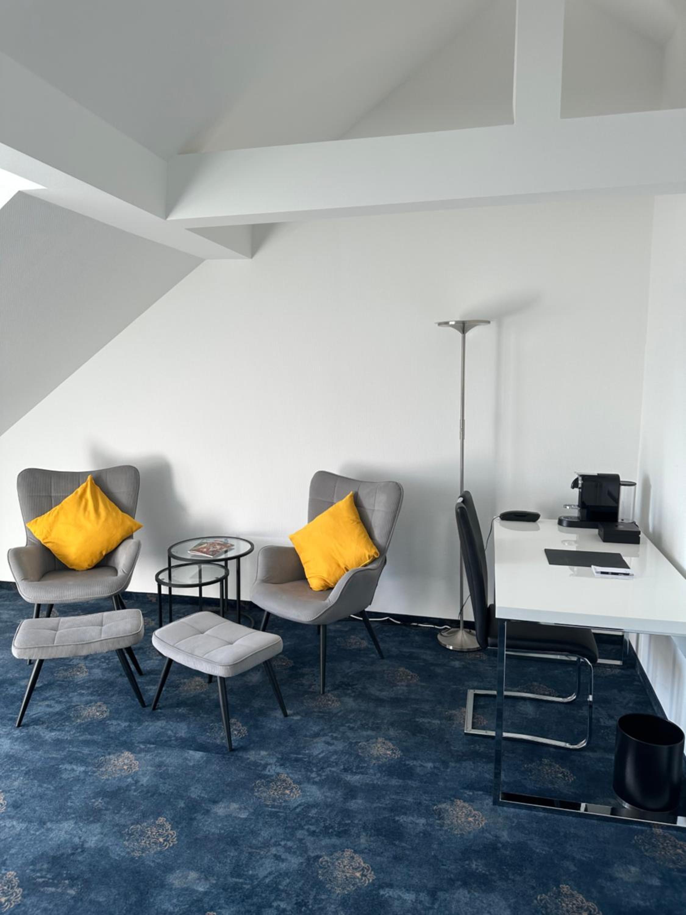 Suite with Lake View
