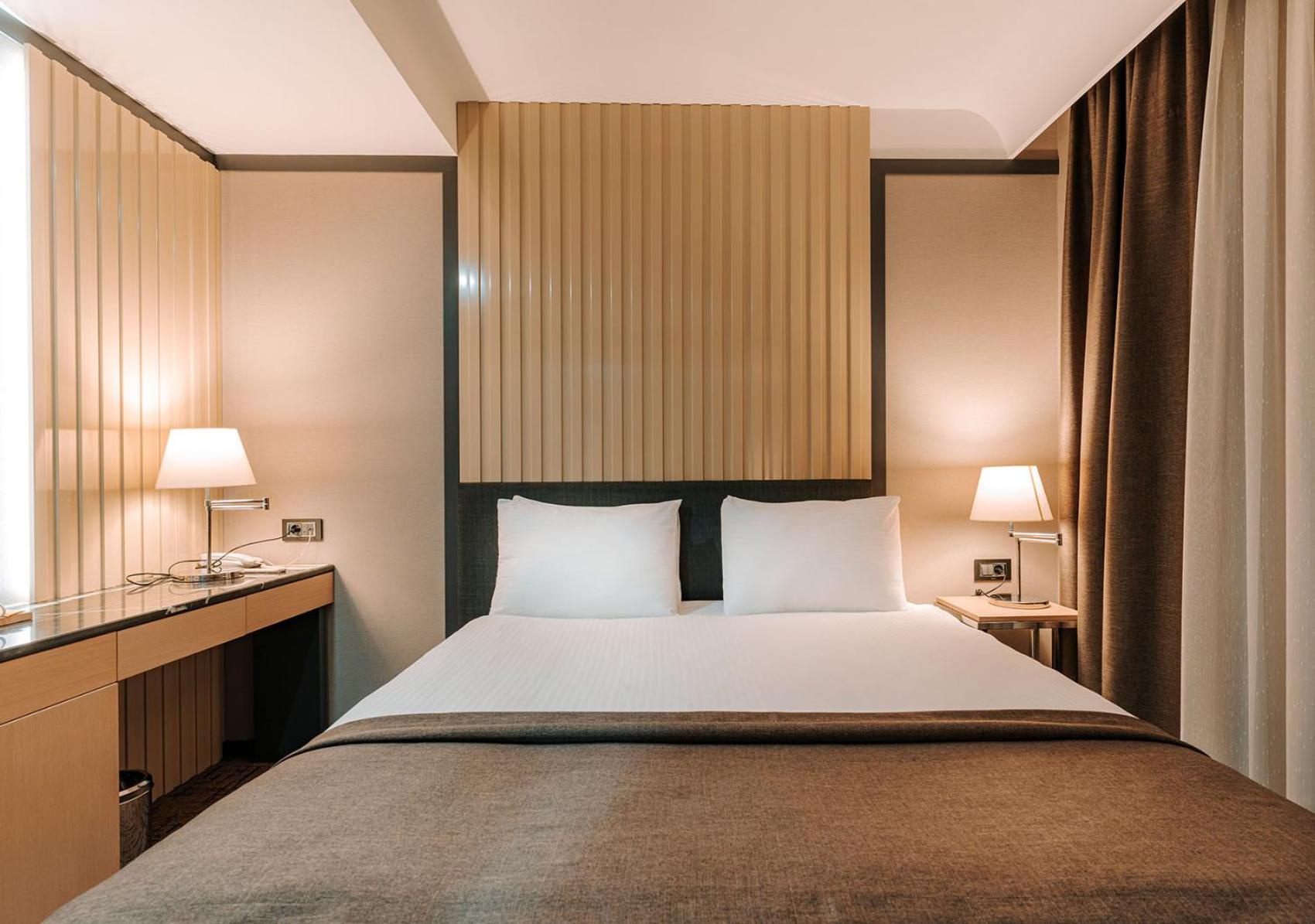Standard Double Room with City View photo 2