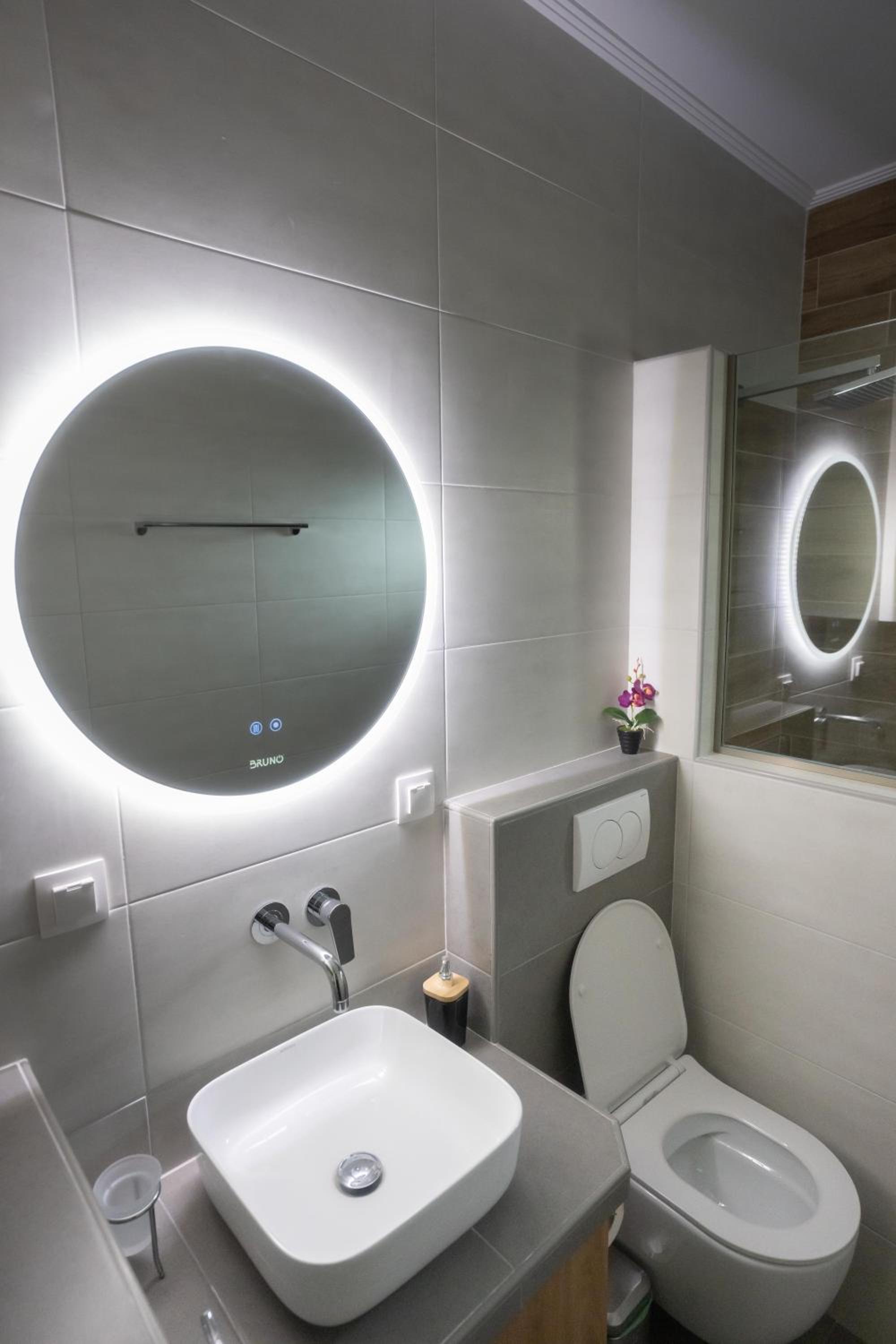 Studio Apartment photo 2