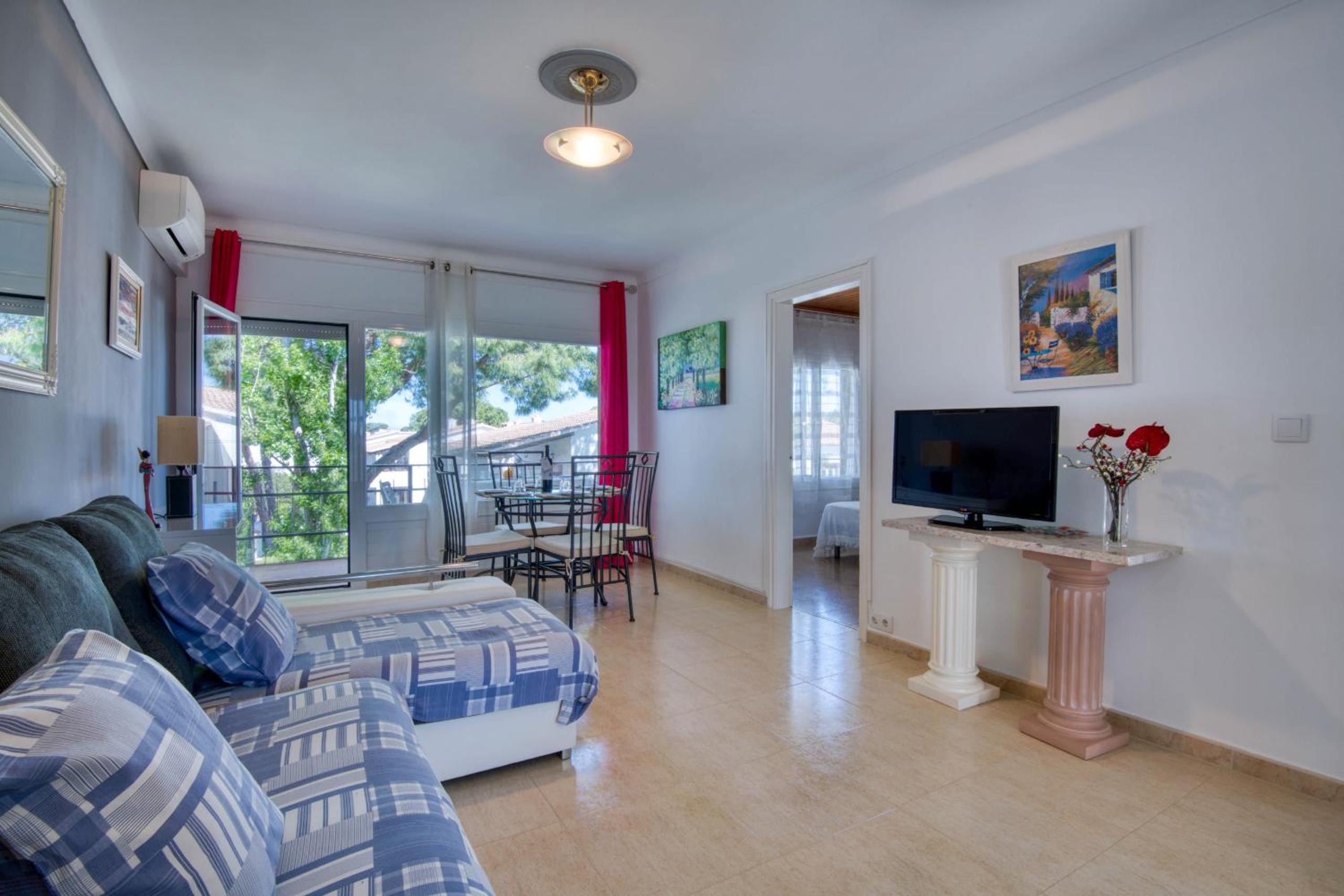 Apartamento con Balcón