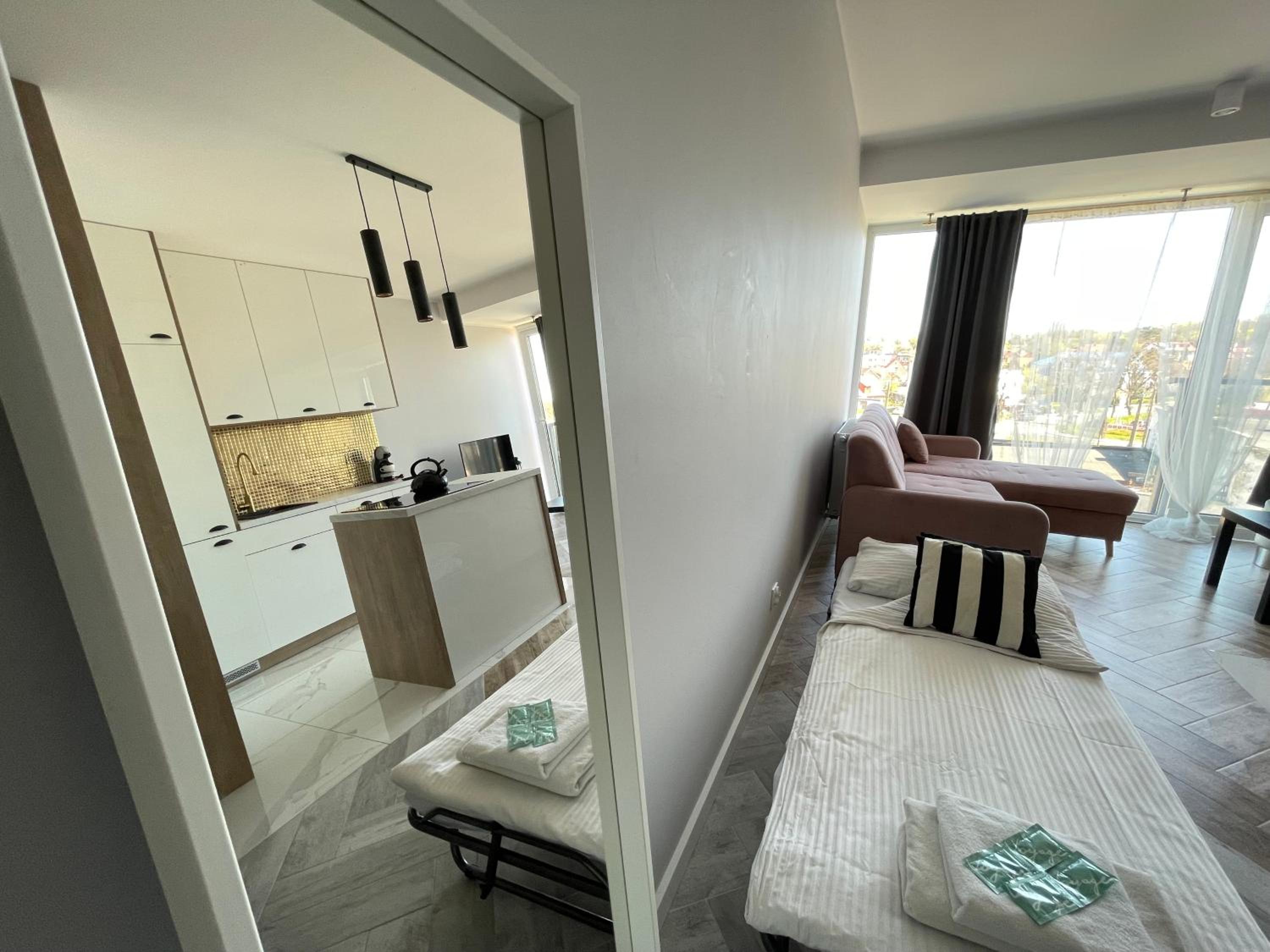One-Bedroom Apartment - Photo 11