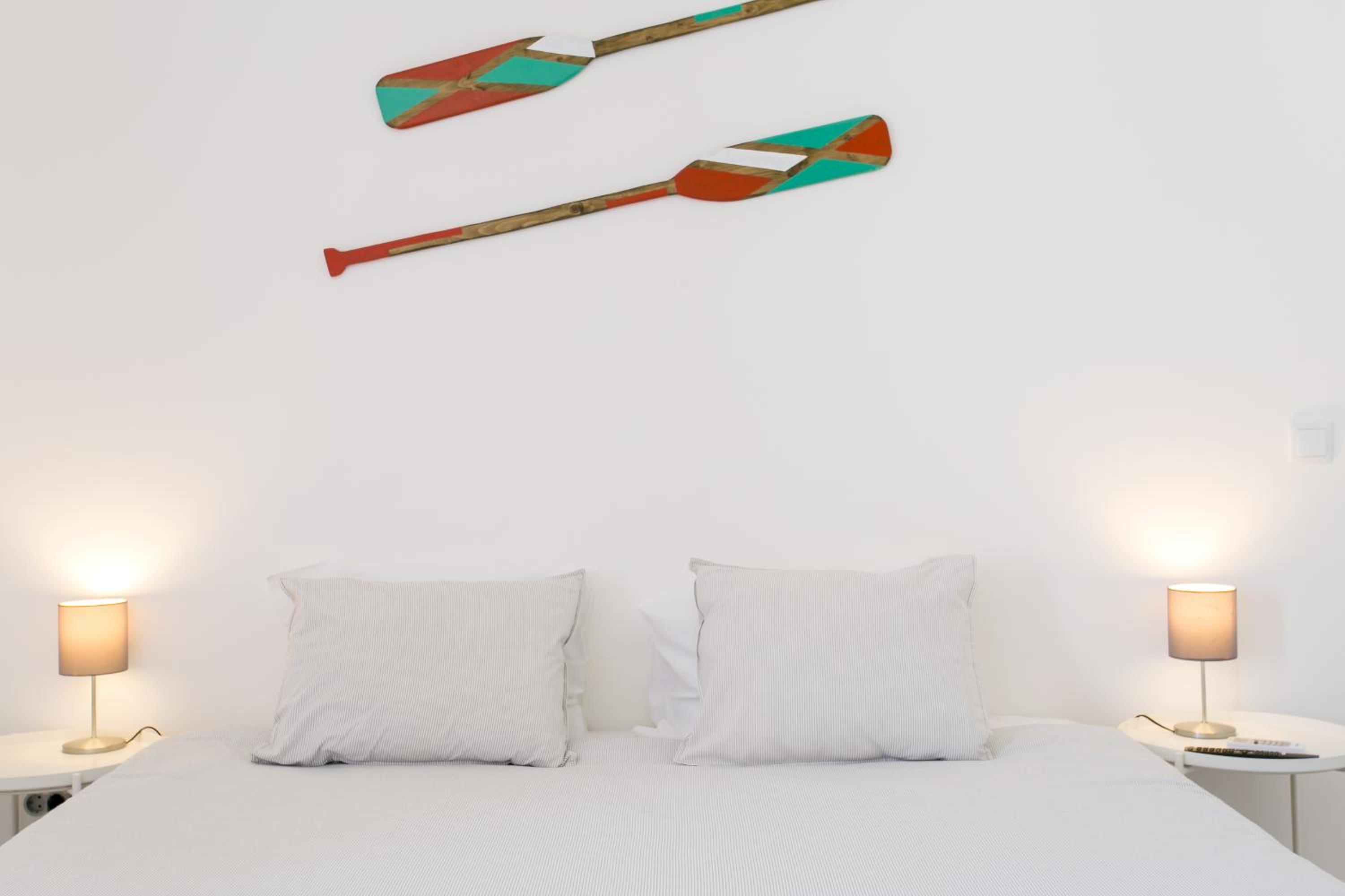 Large Double Room - Photo 1