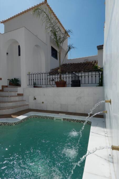 Villa with Private Pool photo 3