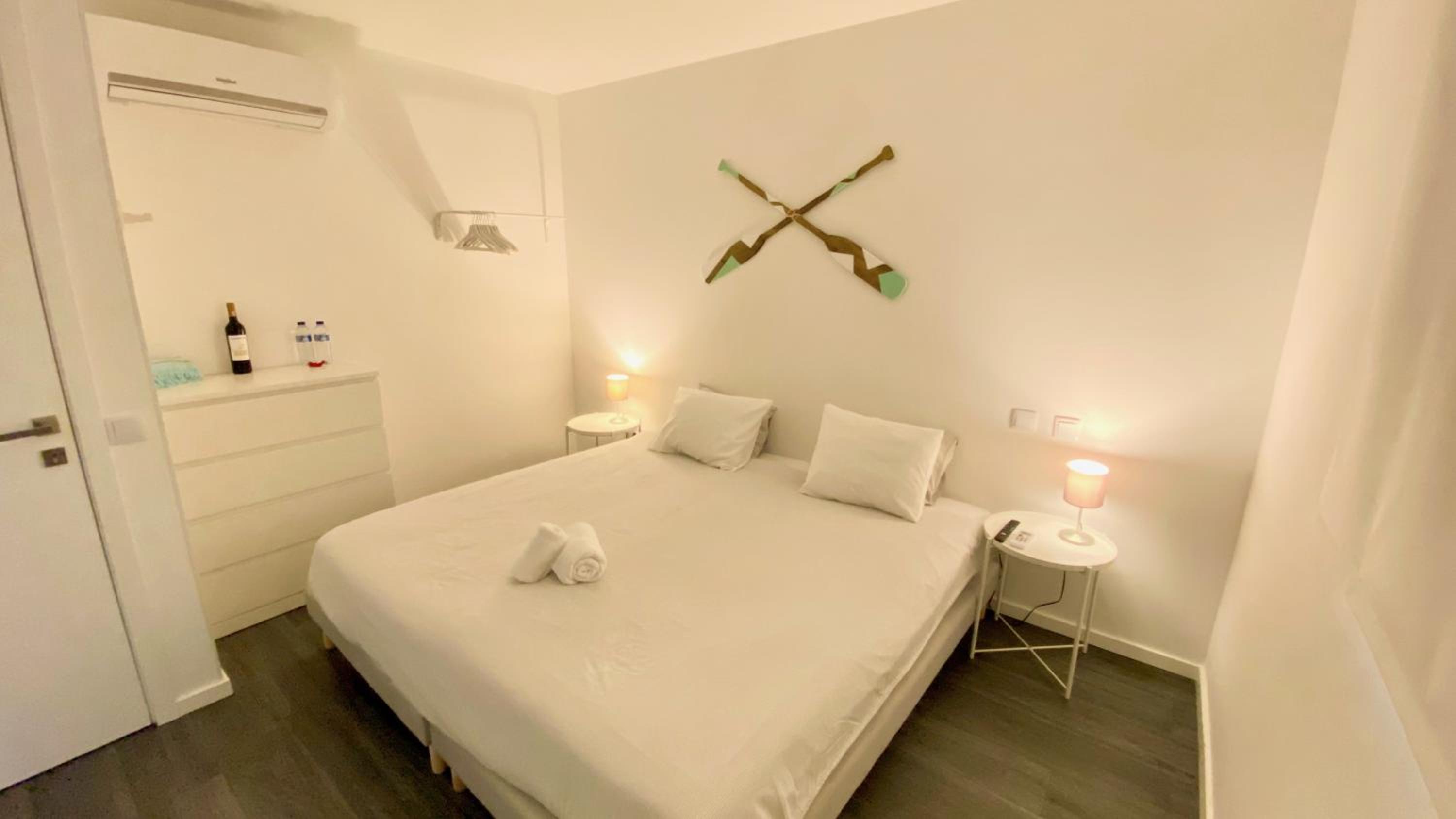 Deluxe Double or Twin Room - Photo 10