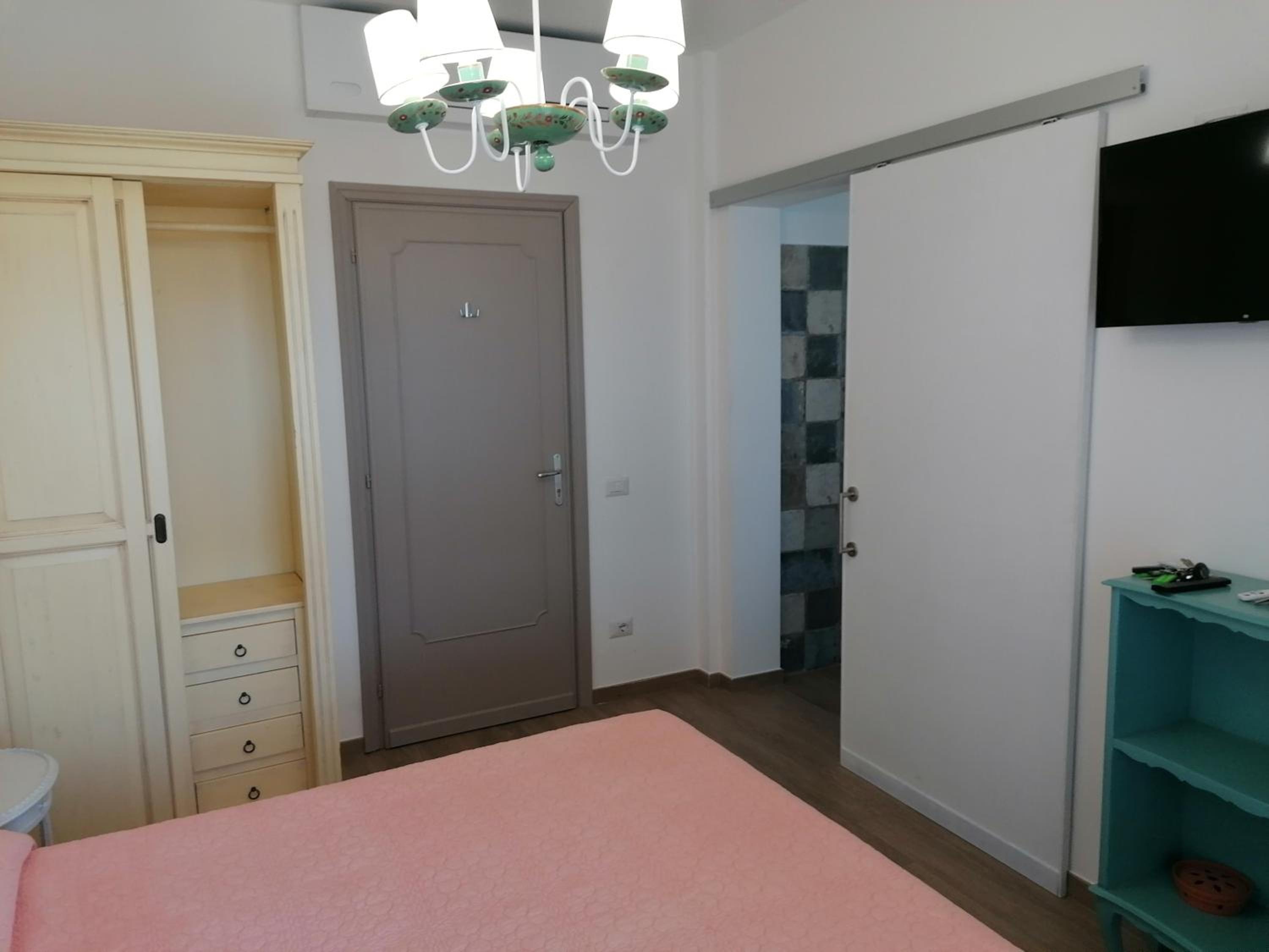 Double Room with Private Bathroom photo 1