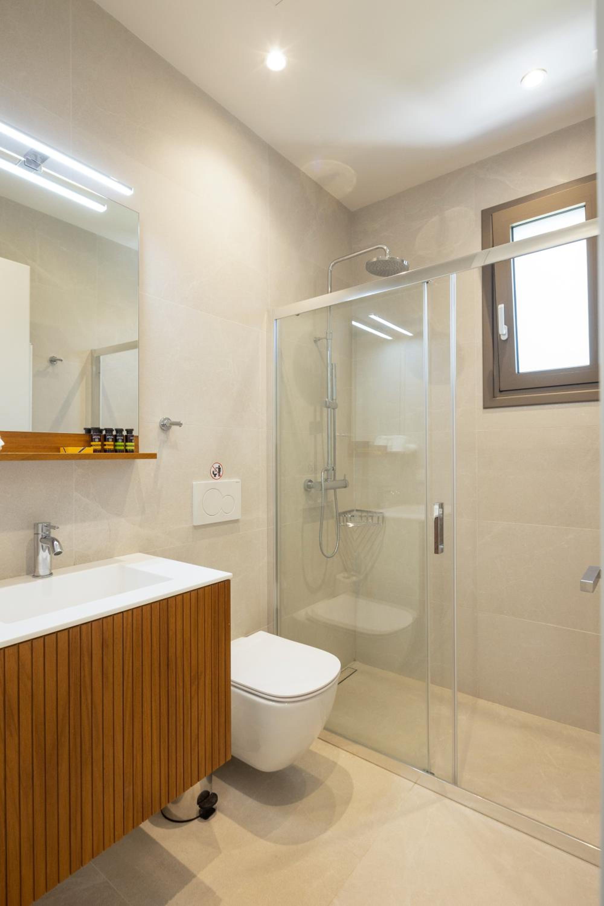 Two-Bedroom Villa - Photo 11