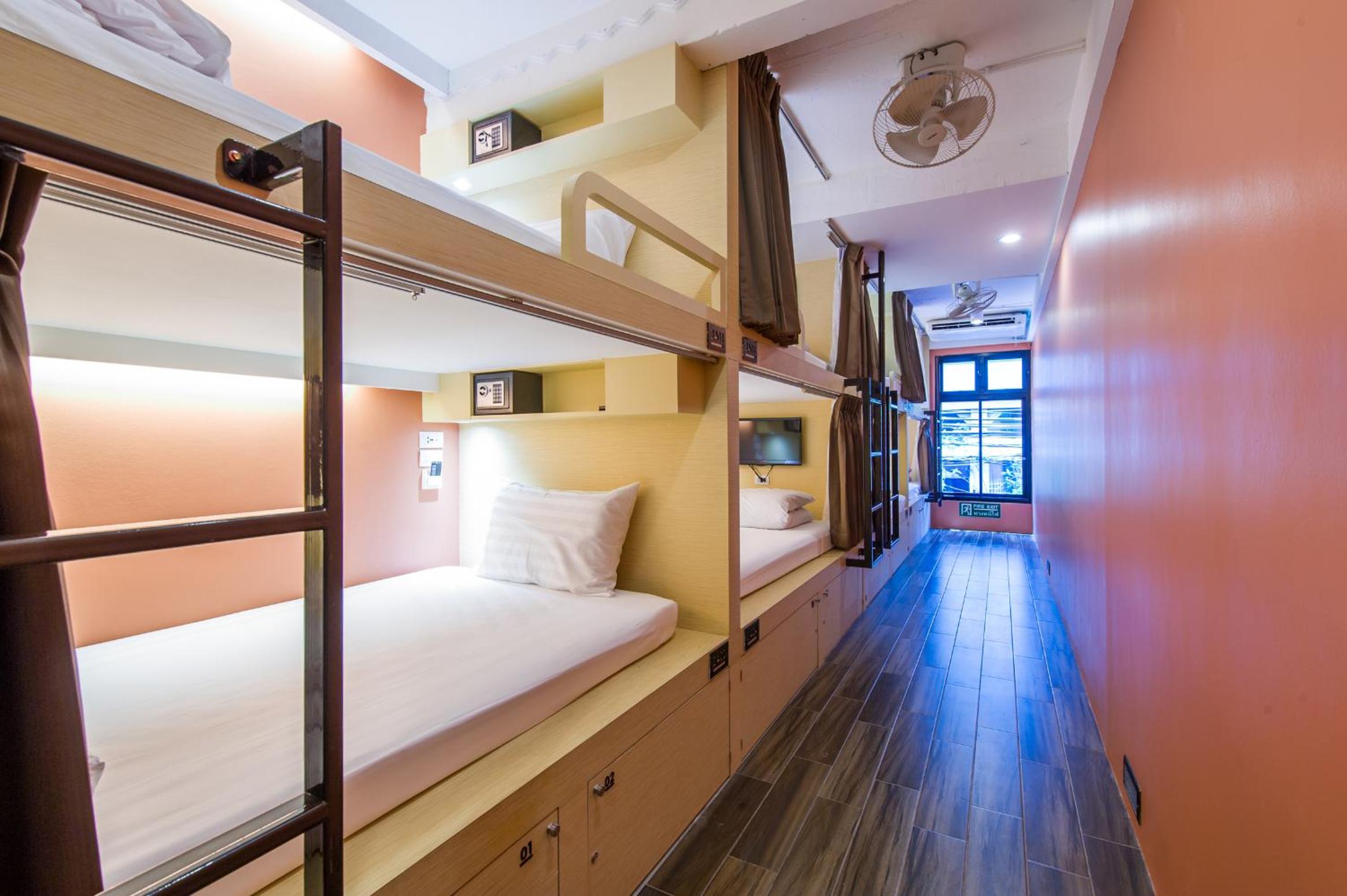 Bed In 8-Bed Mixed Dormitory Room photo 1
