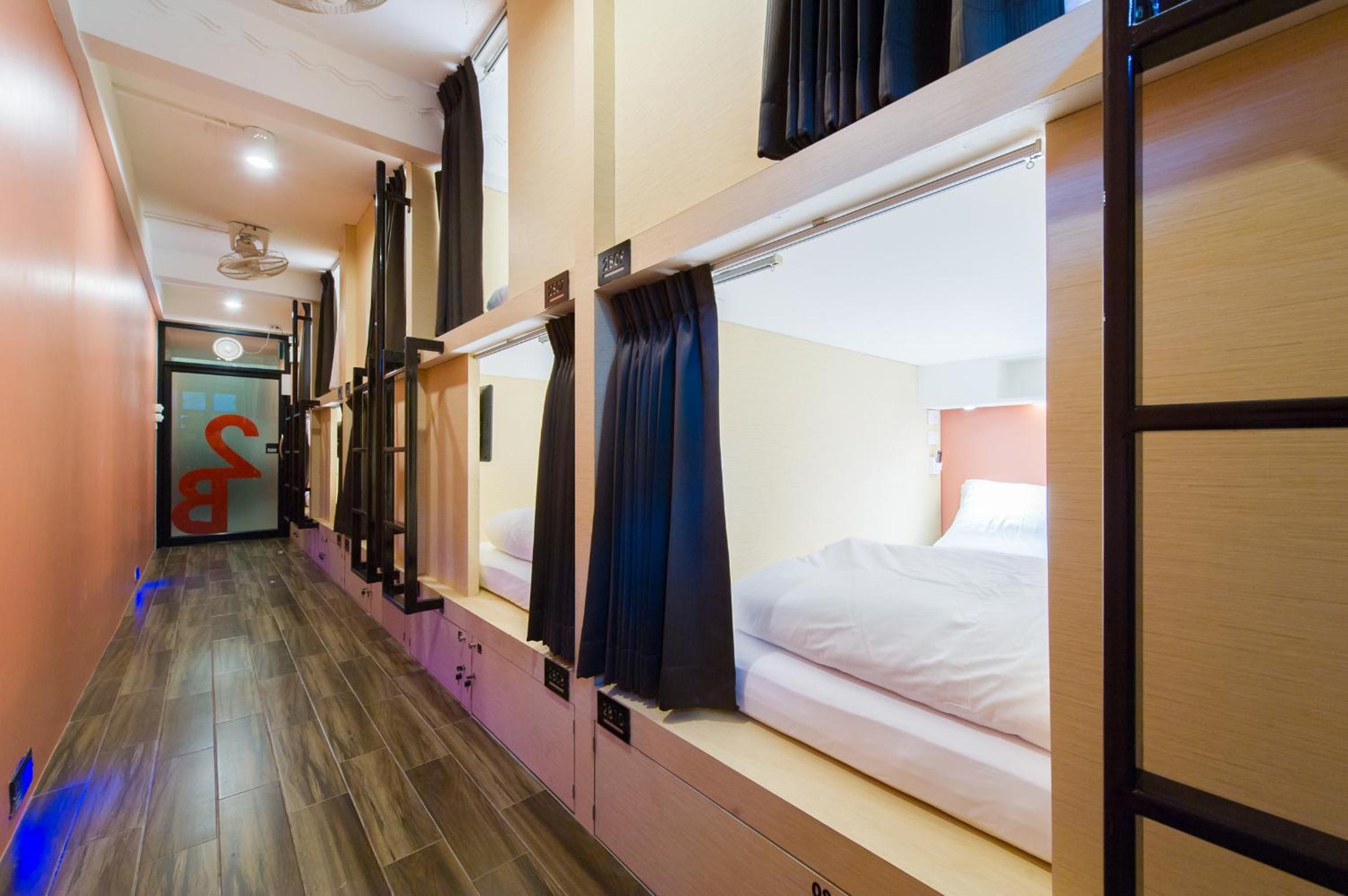 Bed In 10- Double Bed Mixed Dormitory Room photo 2