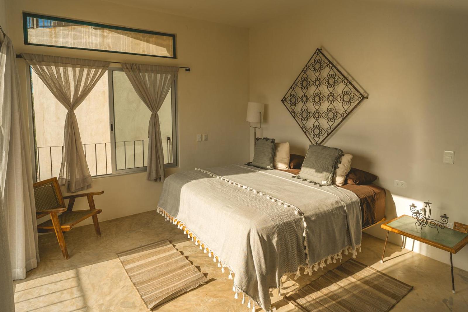 Suite - Photo 19