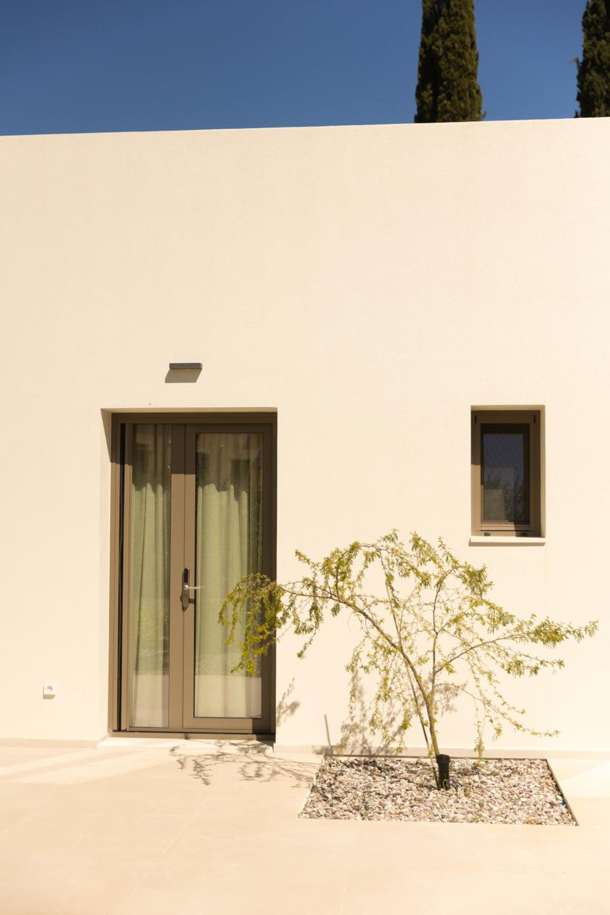 Two-Bedroom Villa - Photo 8