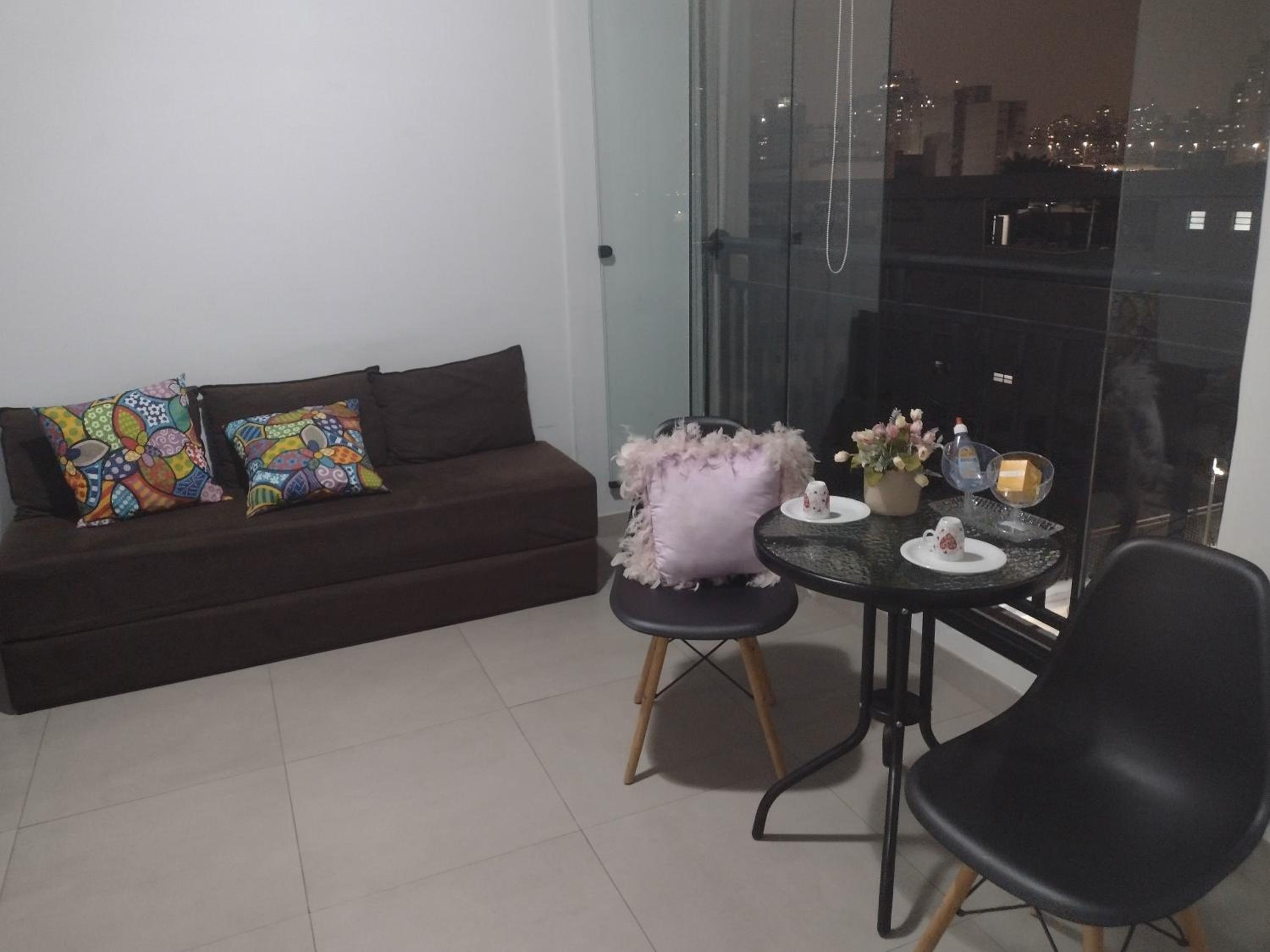 One-Bedroom Apartment - Photo 12