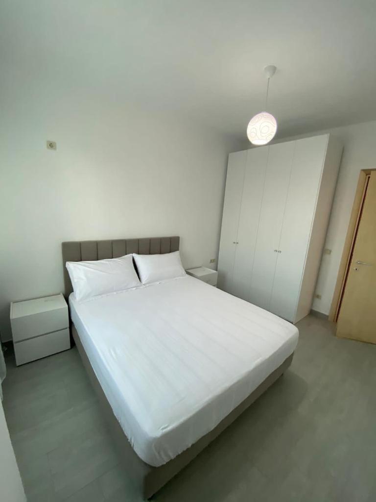 One-Bedroom Apartment with Sea View and Balcony