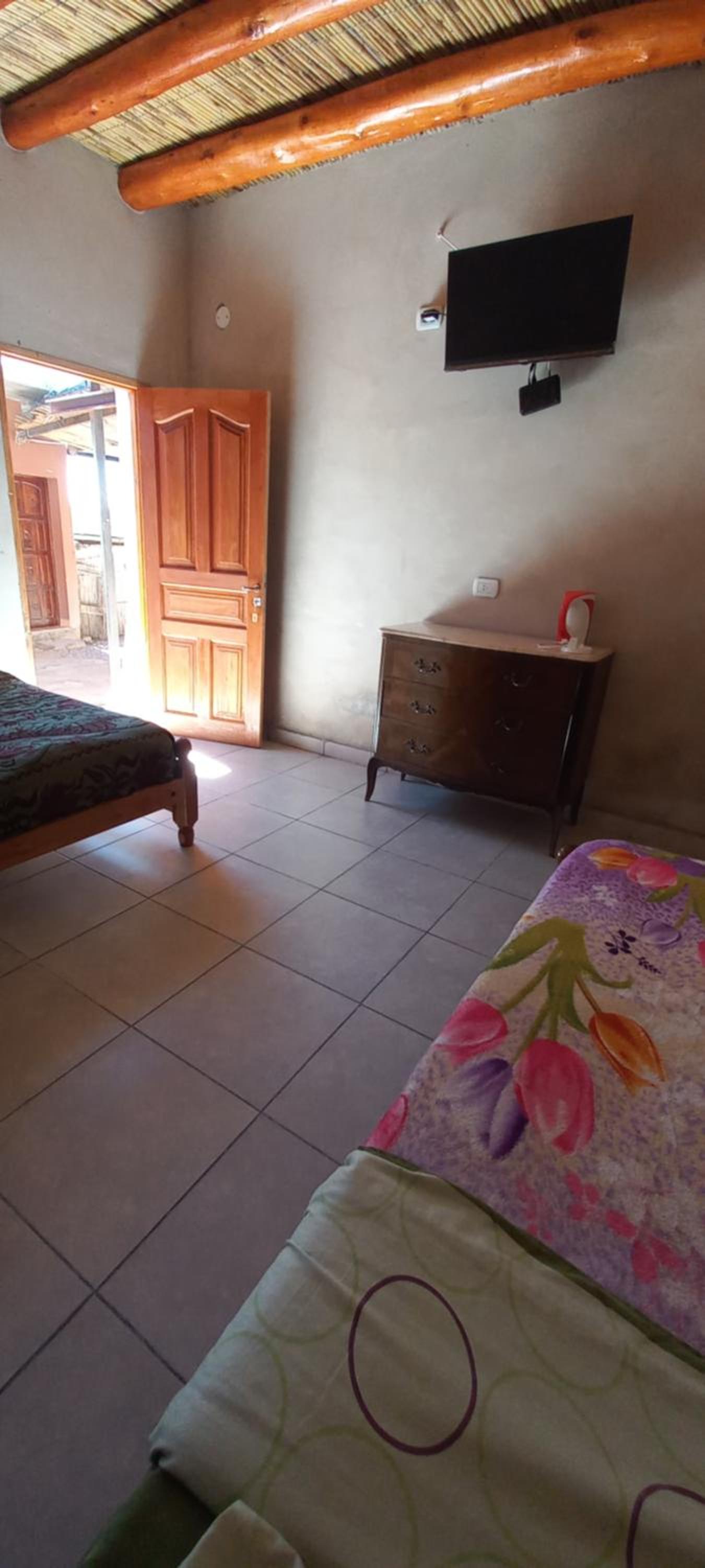 Basic Triple Room with Shared Bathroom photo 2