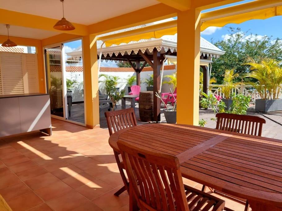 Villa with Sea View photo 3
