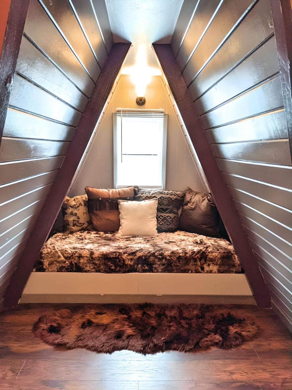 Viking 2 Story Villa