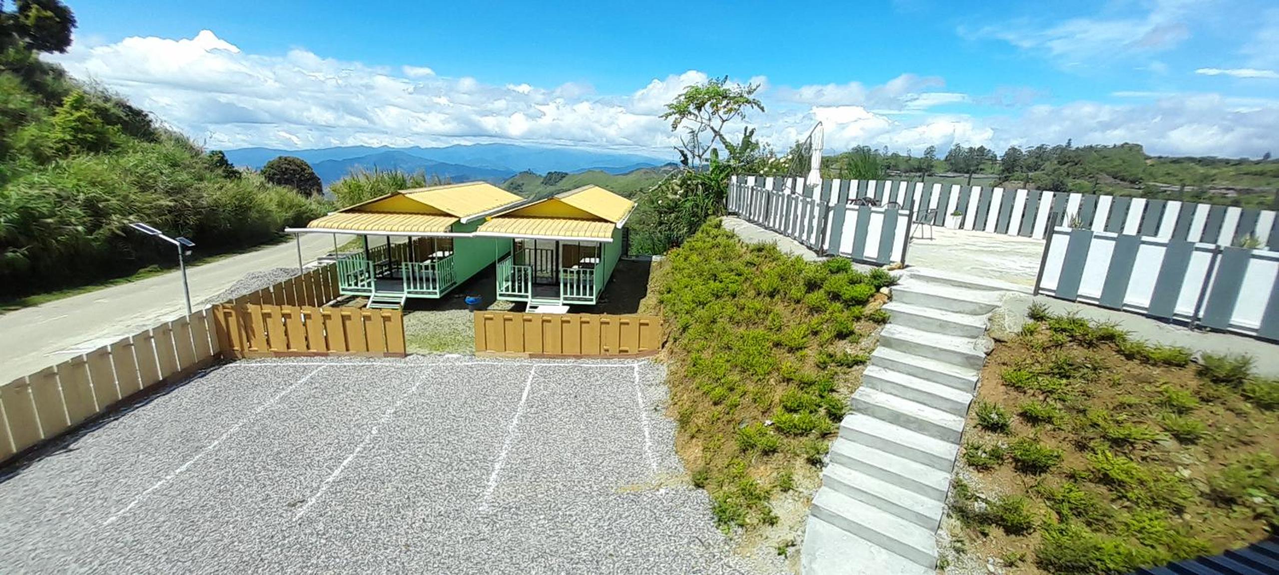 Quadruple Room with Mountain View - Photo 29