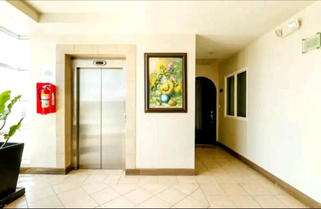 Three-Bedroom Apartment photo 2