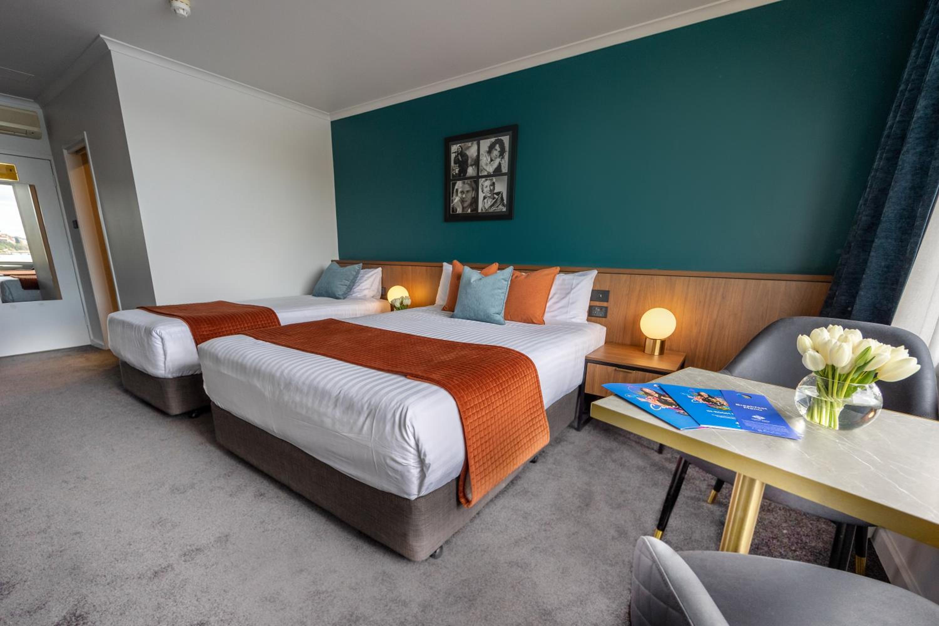 Riverfront Double or Twin Room - Water Edge (4 Star) photo 3