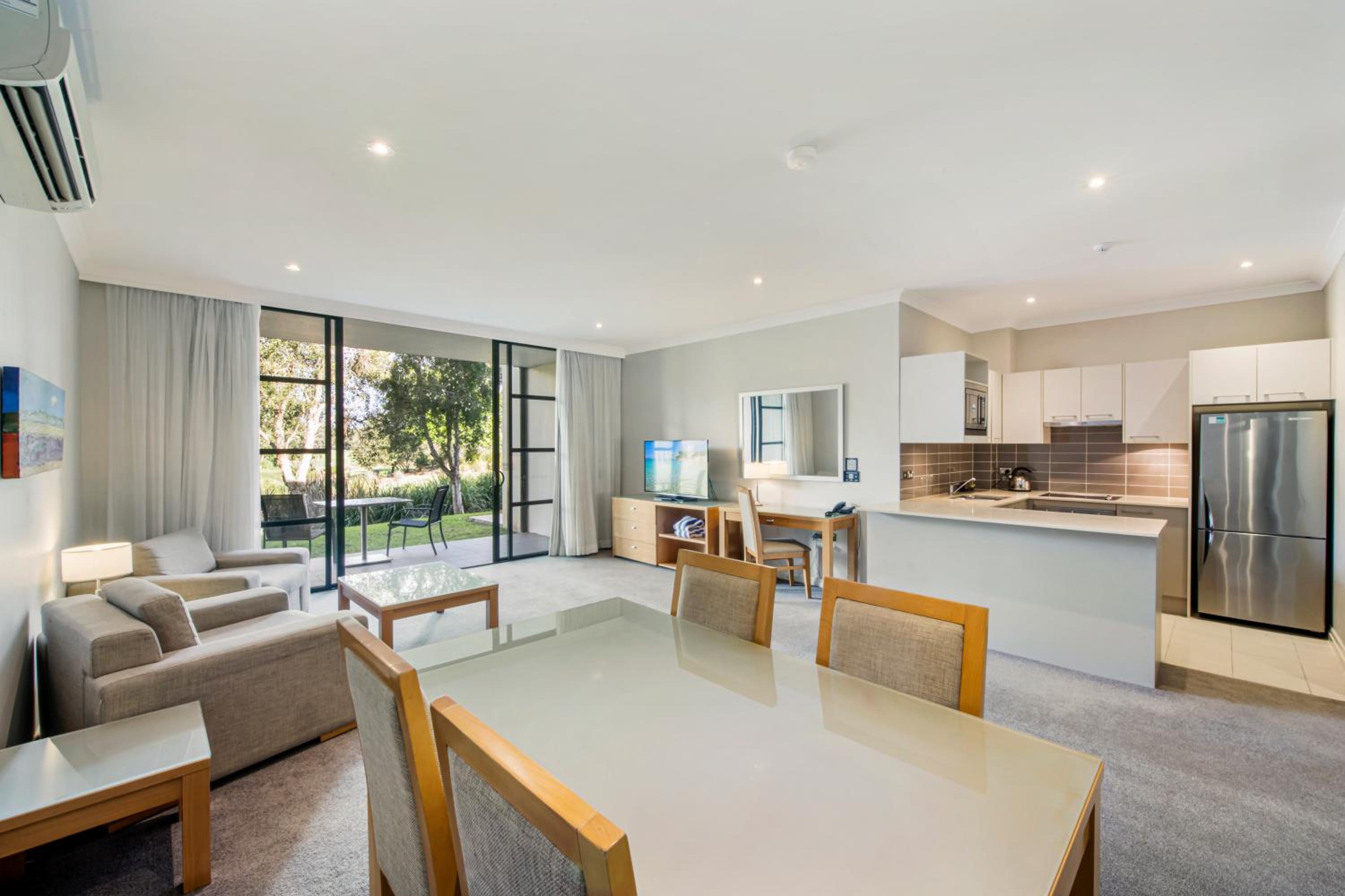 Apartment - Accessible photo 3