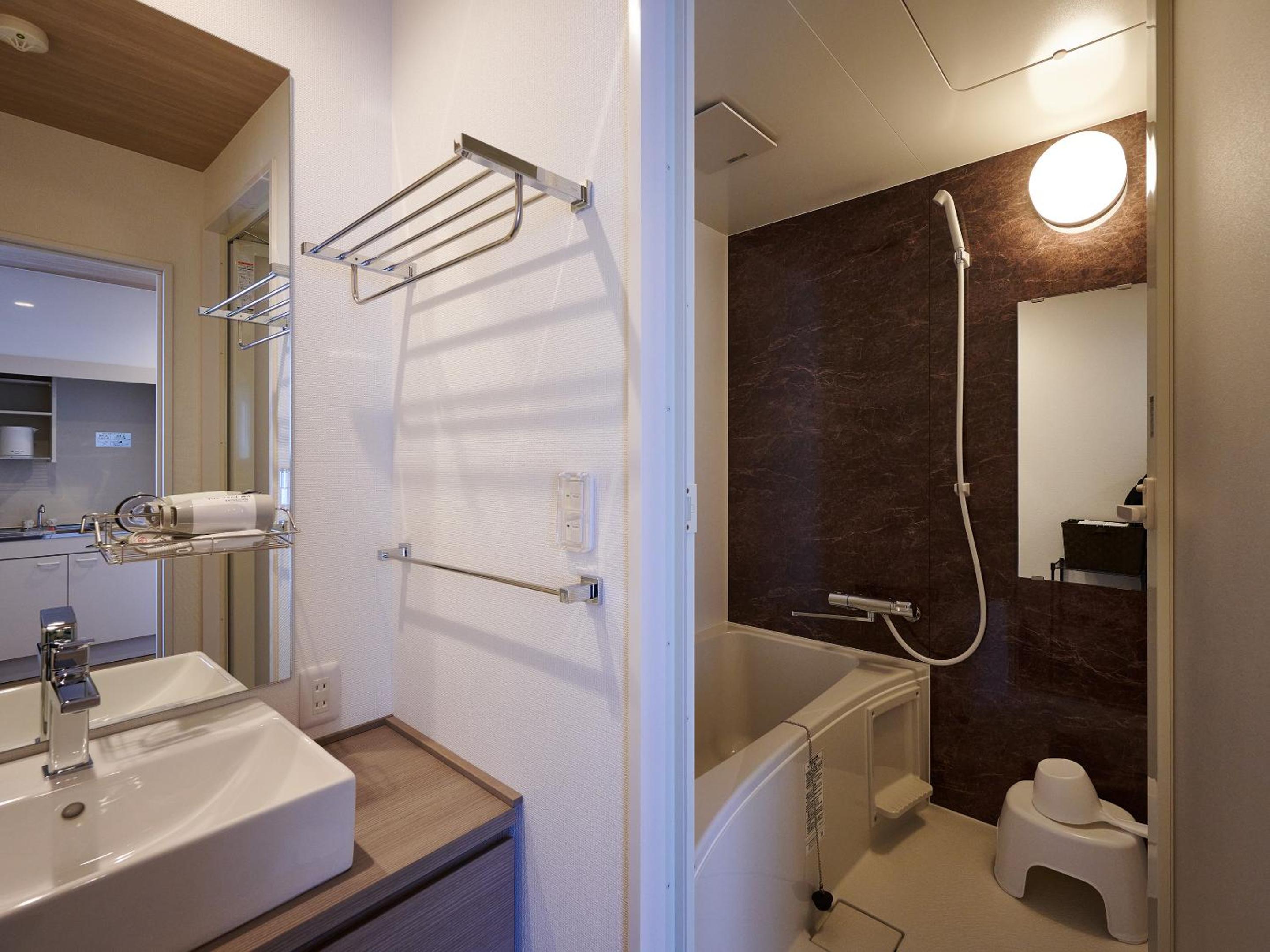 Deluxe Twin Room - Photo 3