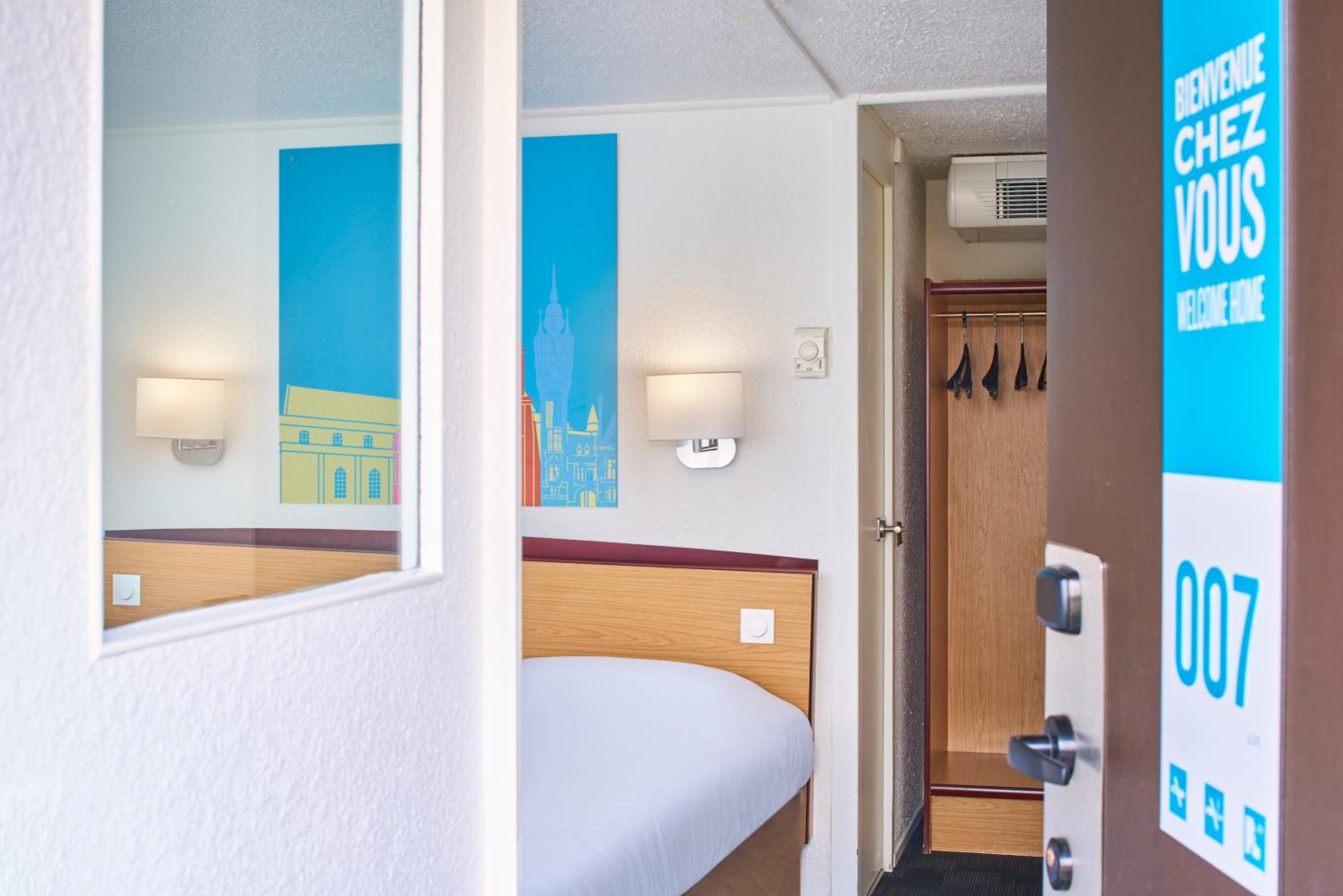Double Room - Photo 3