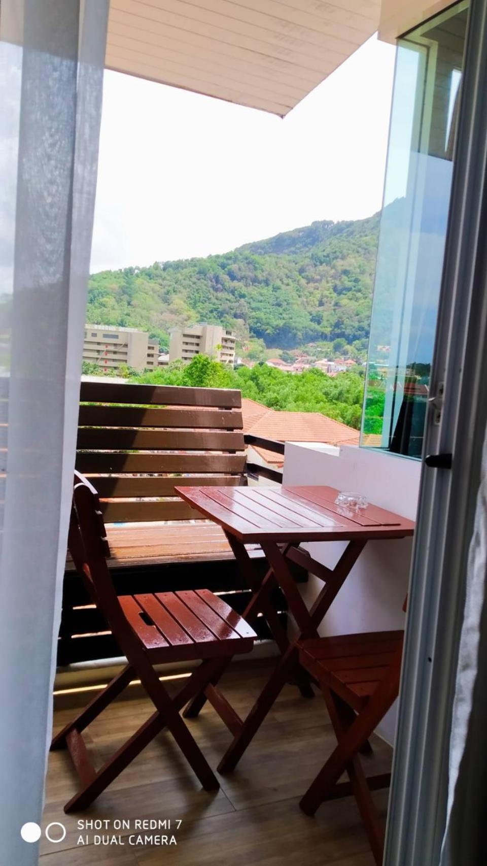 Studio with Mountain View - Photo 24