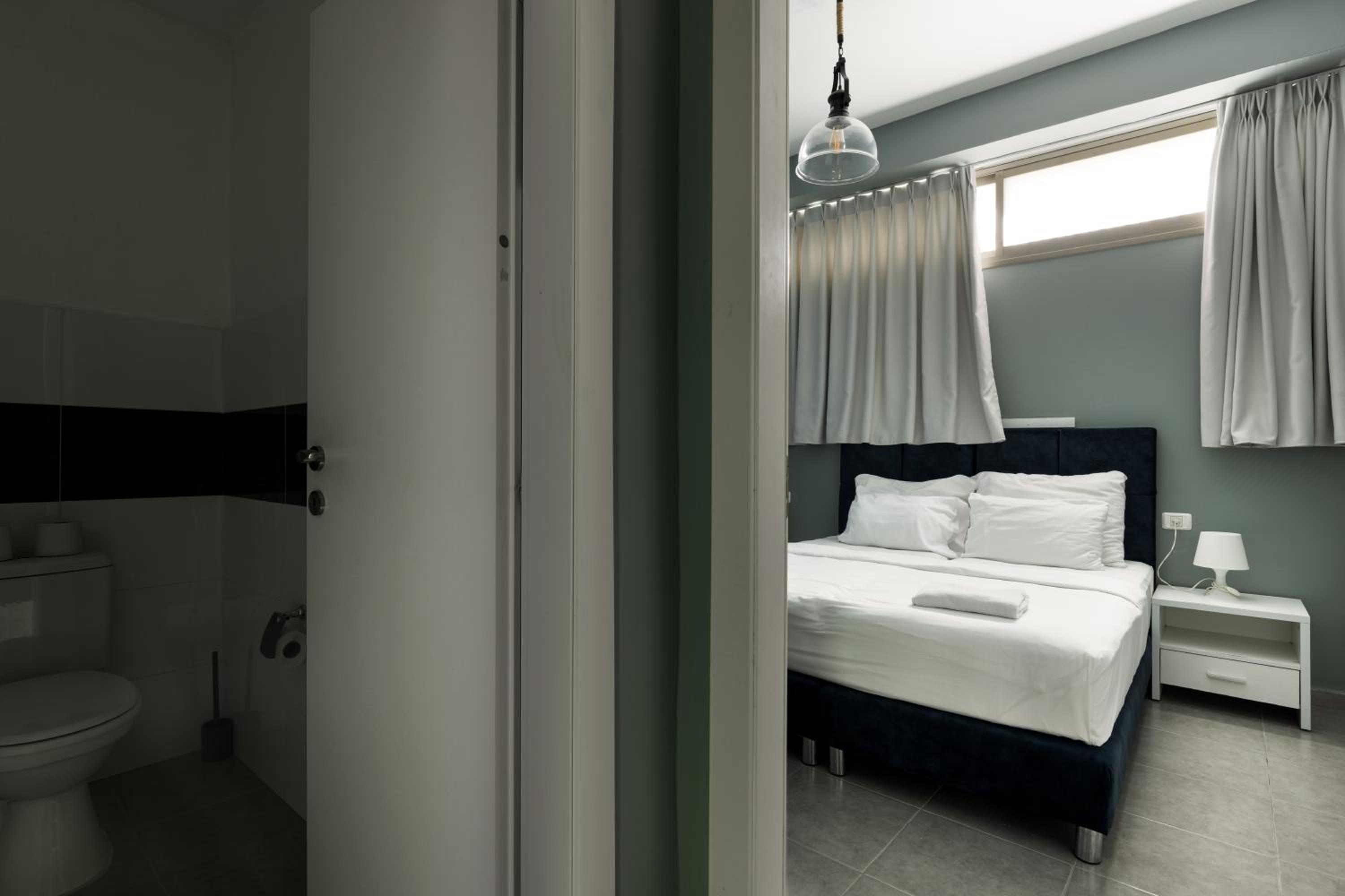 Large Family Suite - Photo 13