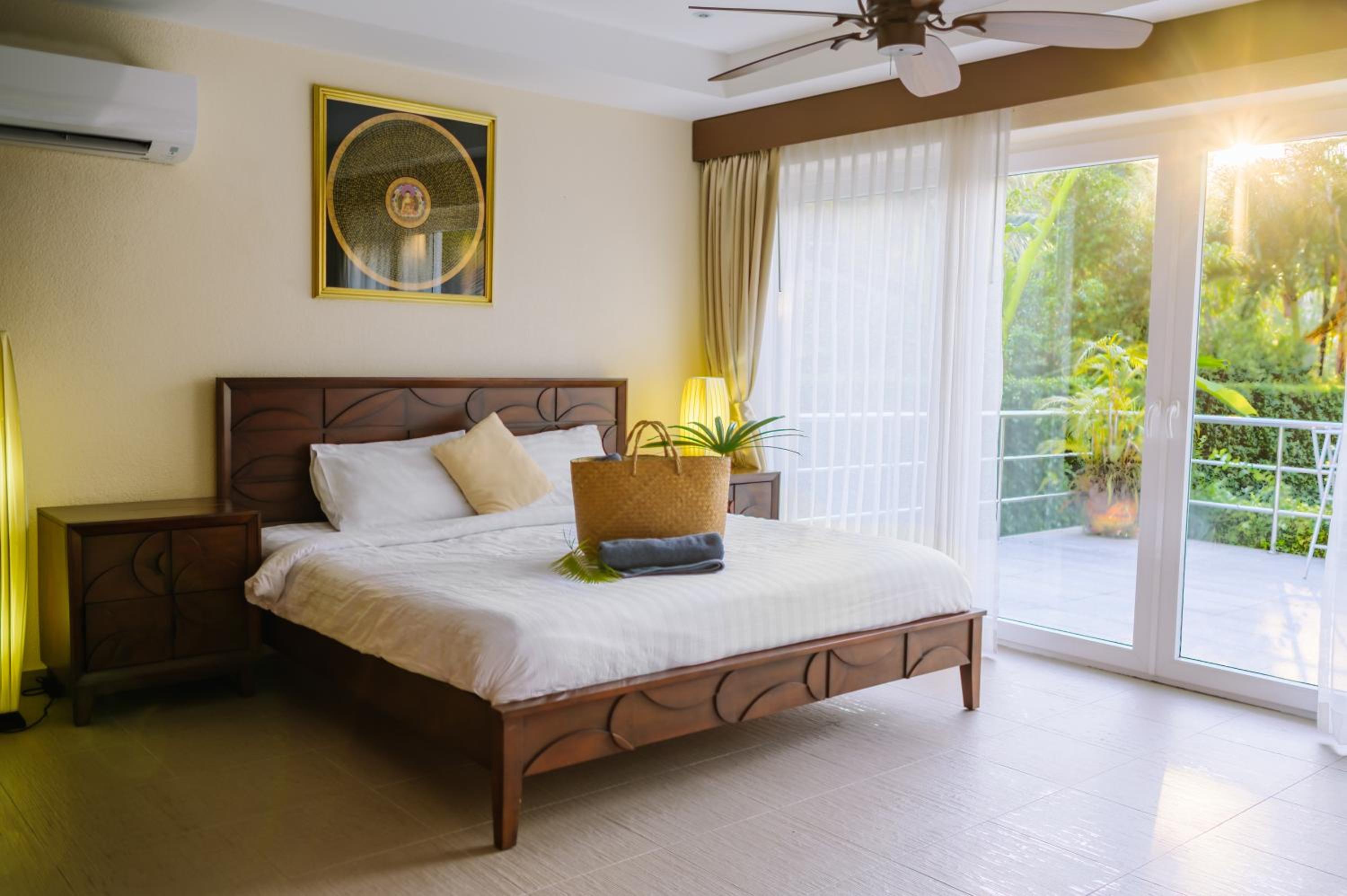 Three-Bedroom Villa with Sea View and Private Pool