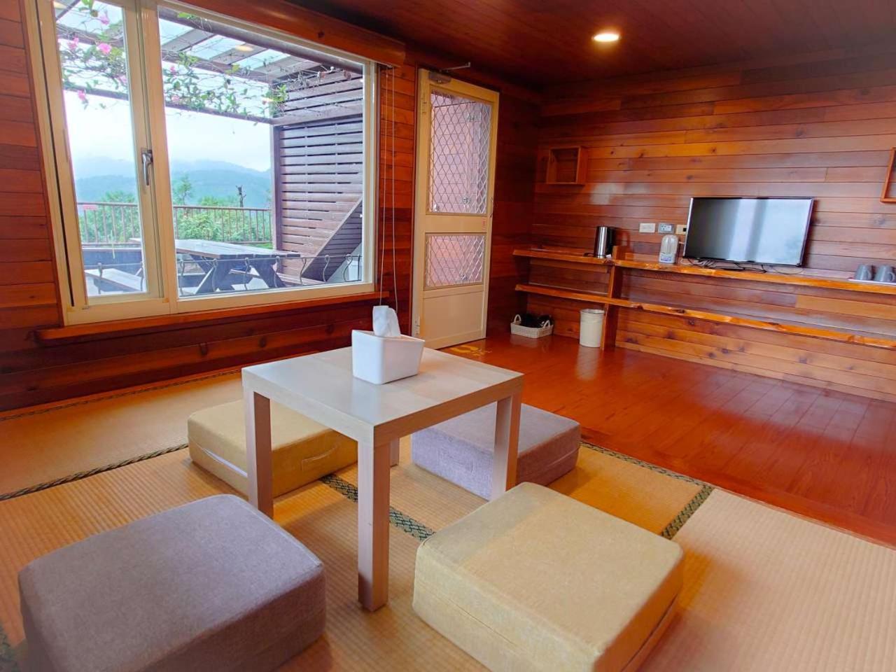 Quadruple Room with Lake View photo 1
