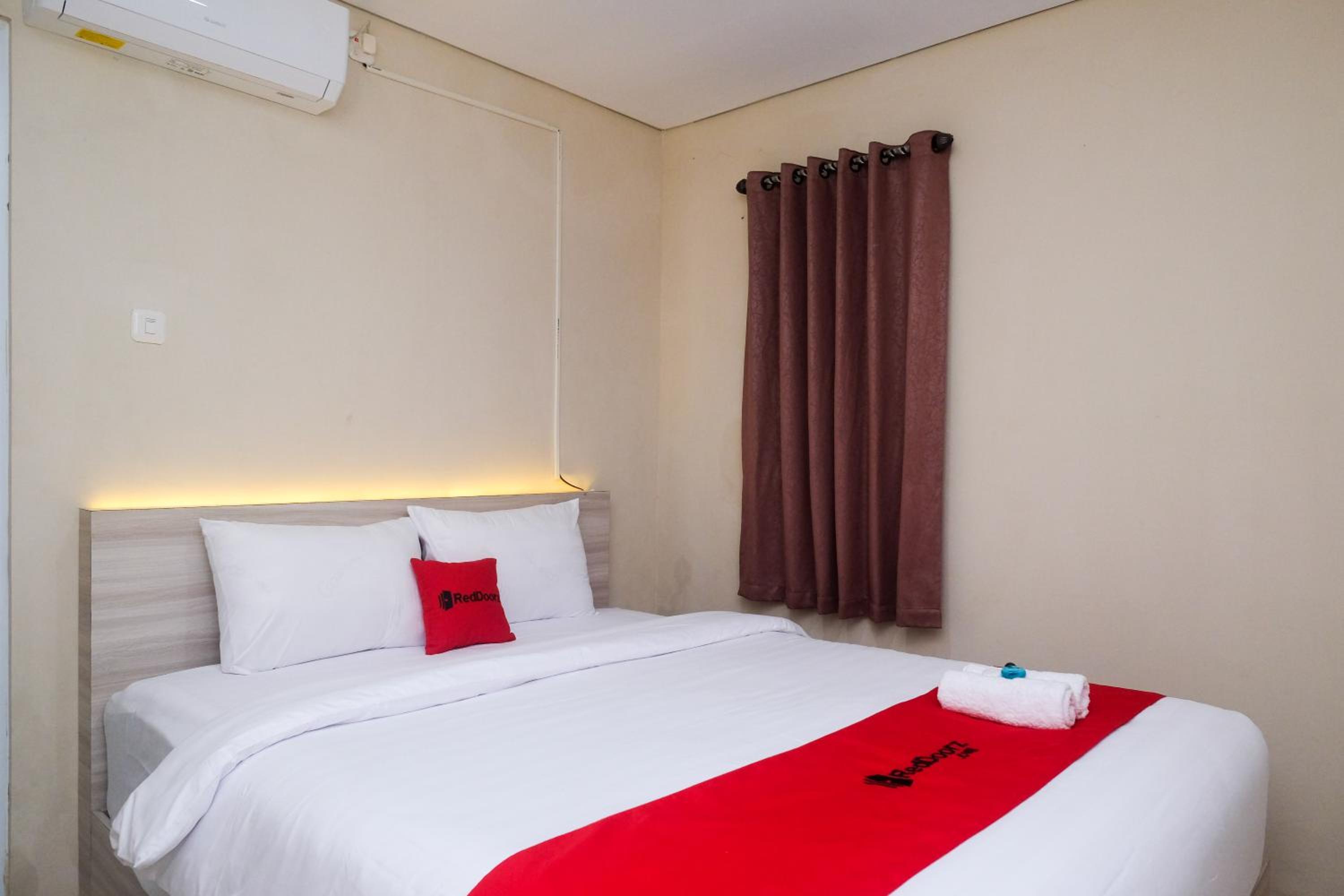 Deluxe Room - Photo 4