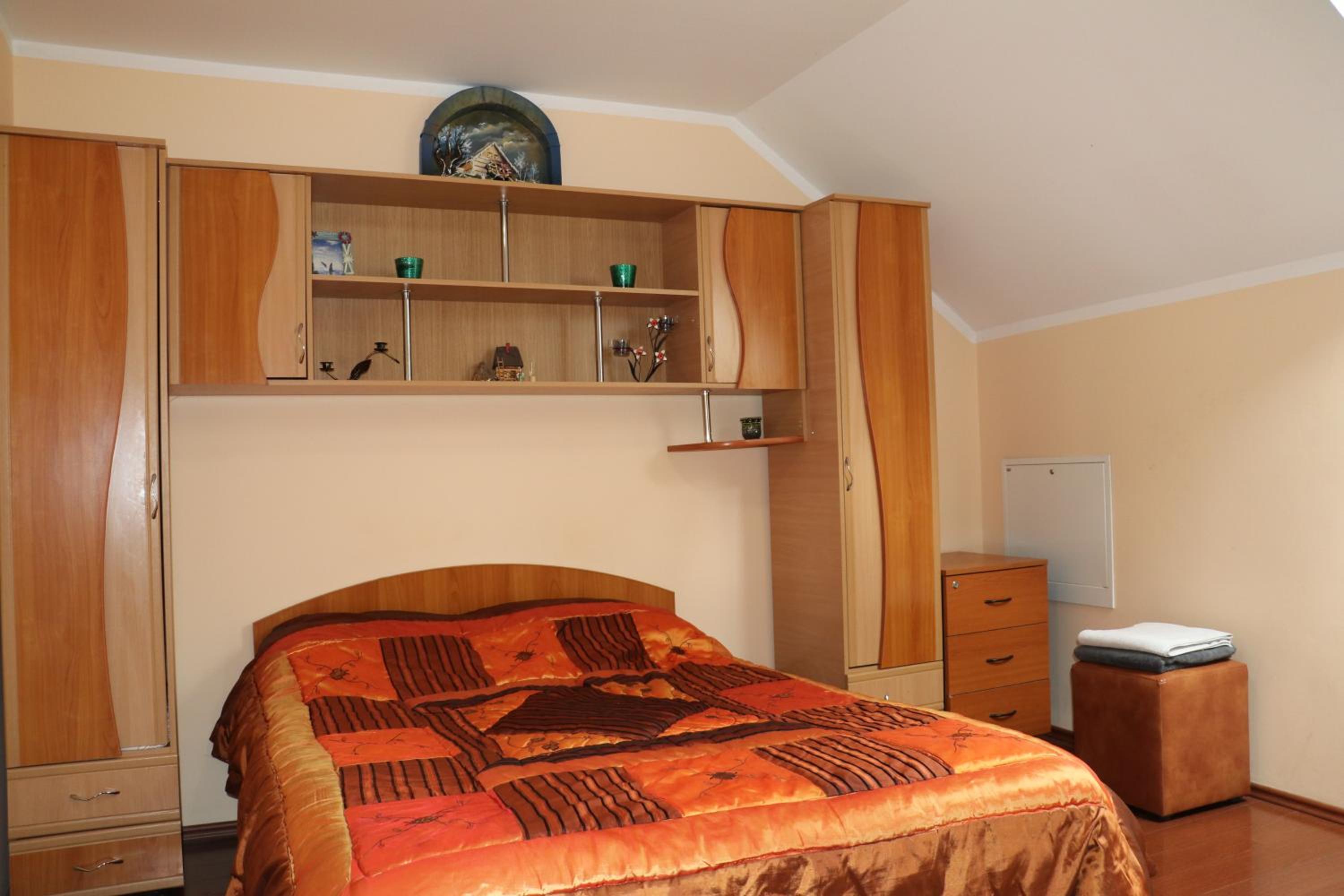 Standard Double Room With Shared Bathroom photo 3