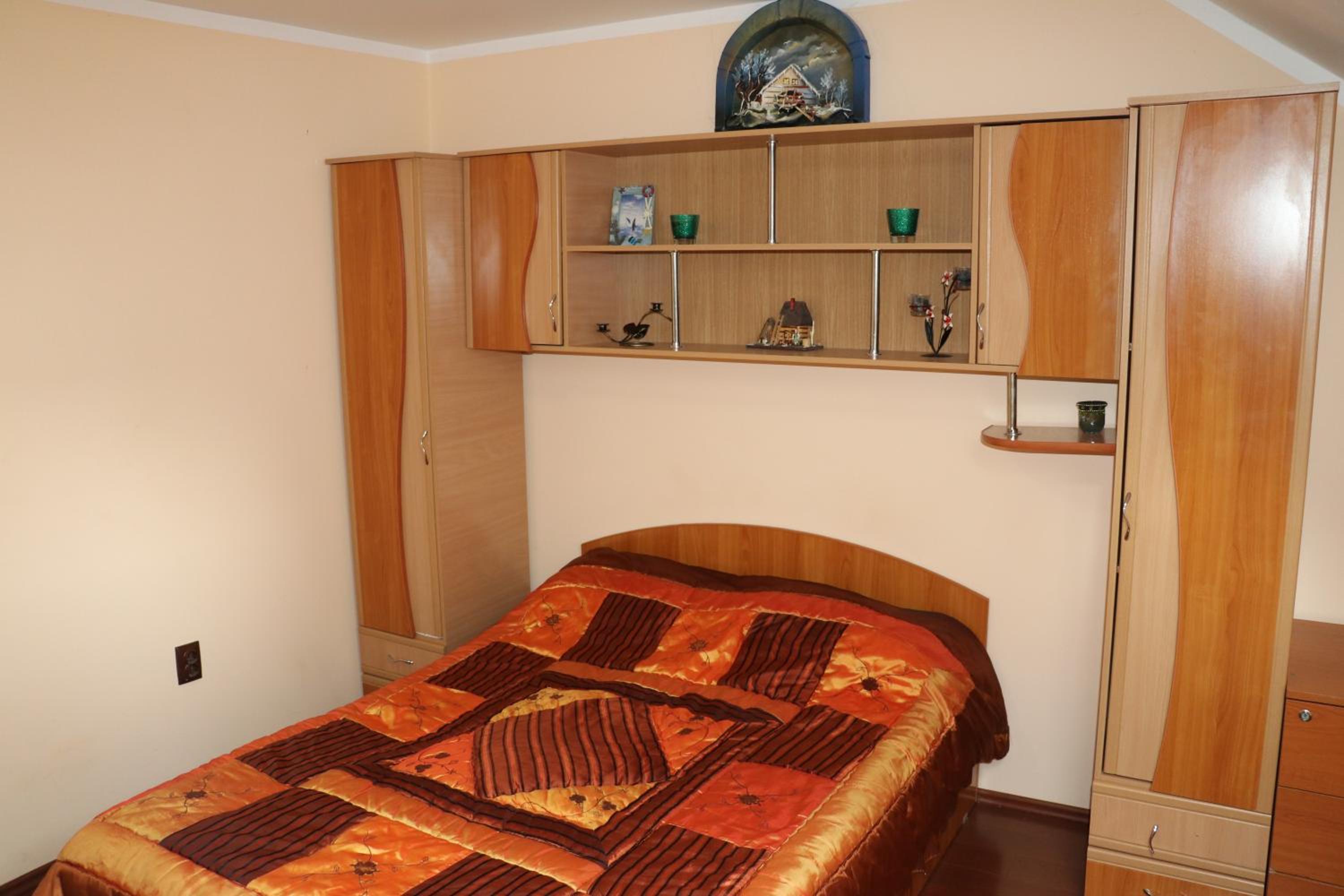 Standard Double Room With Shared Bathroom photo 1