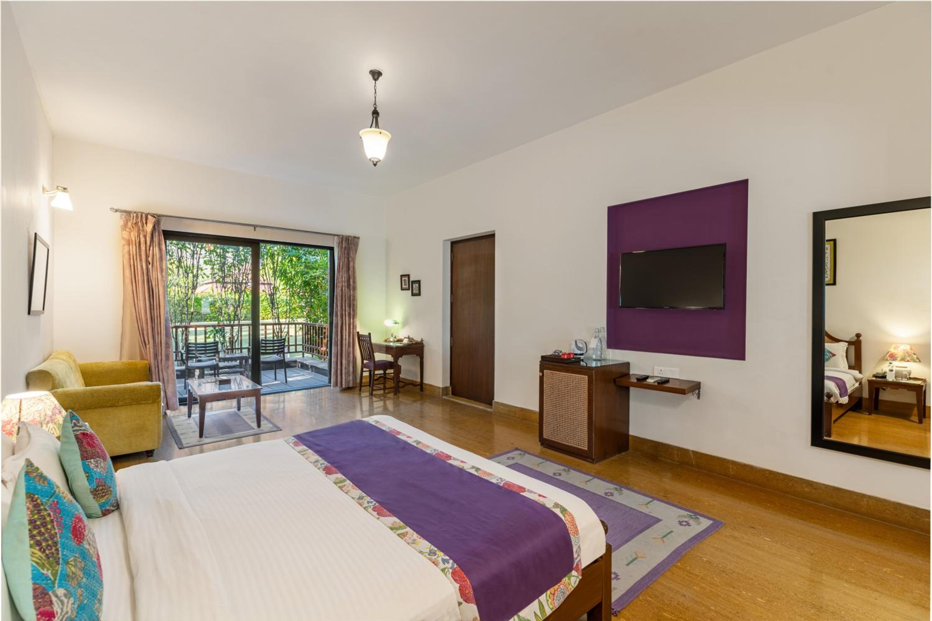 Hill View Suite With Balcony photo 3