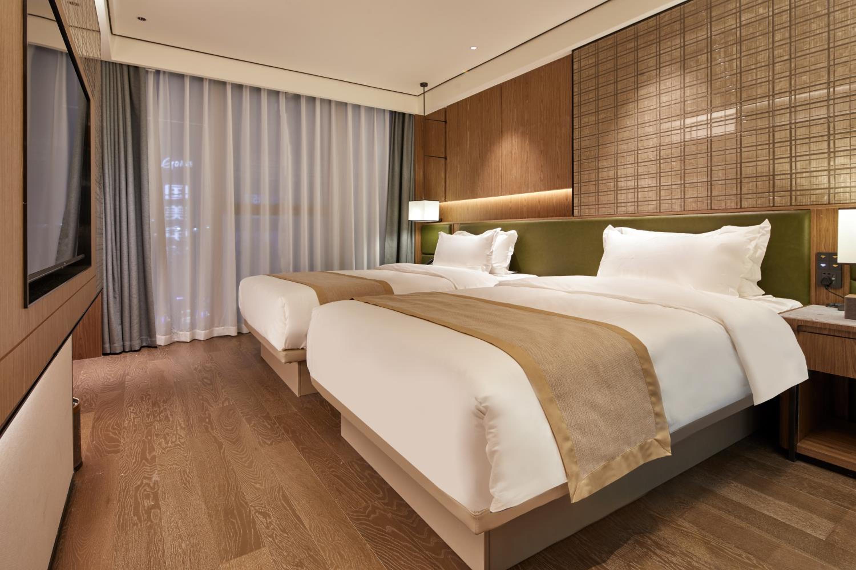 Deluxe Twin Room photo 3