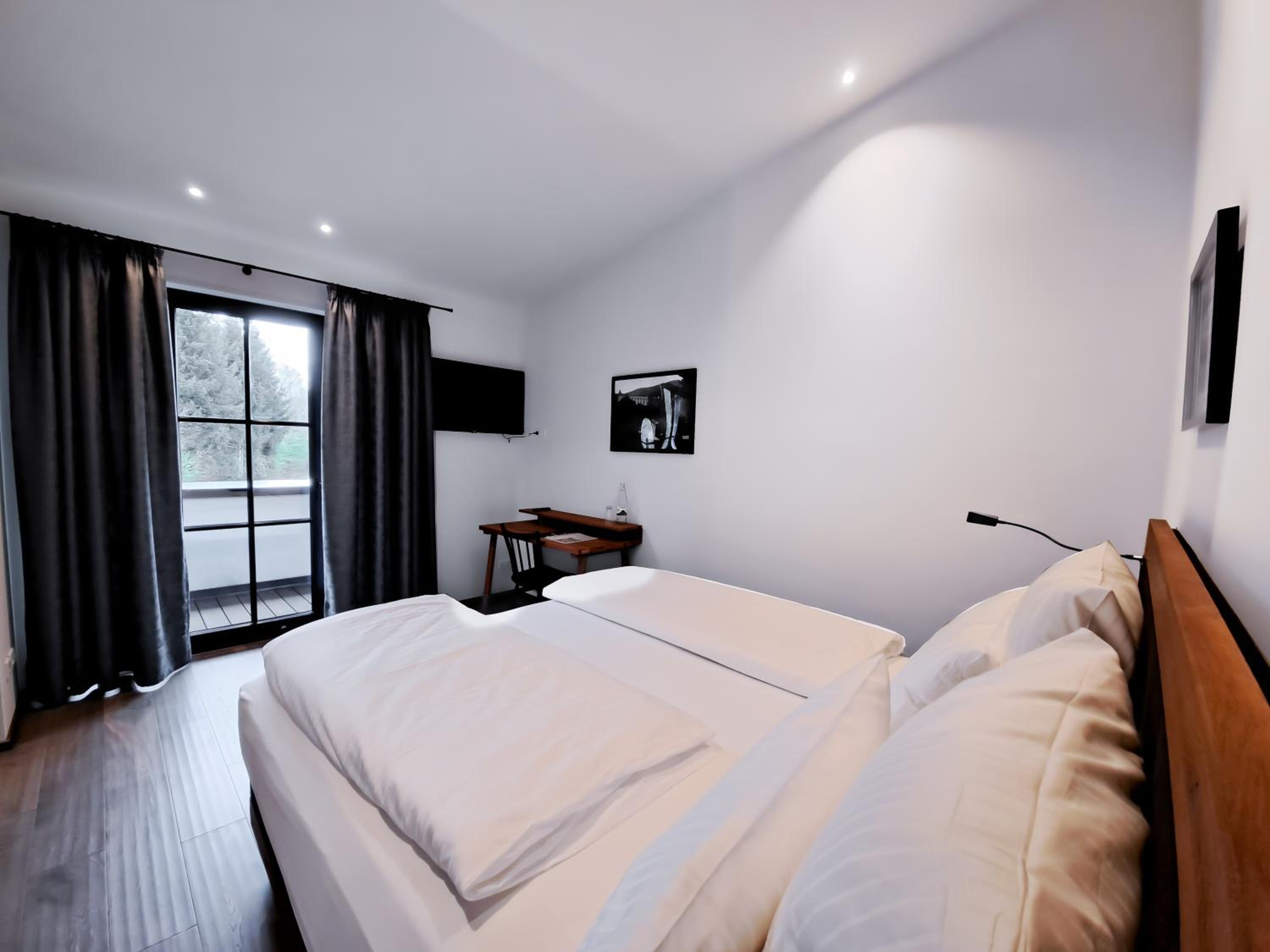 Business Double Room - Photo 6