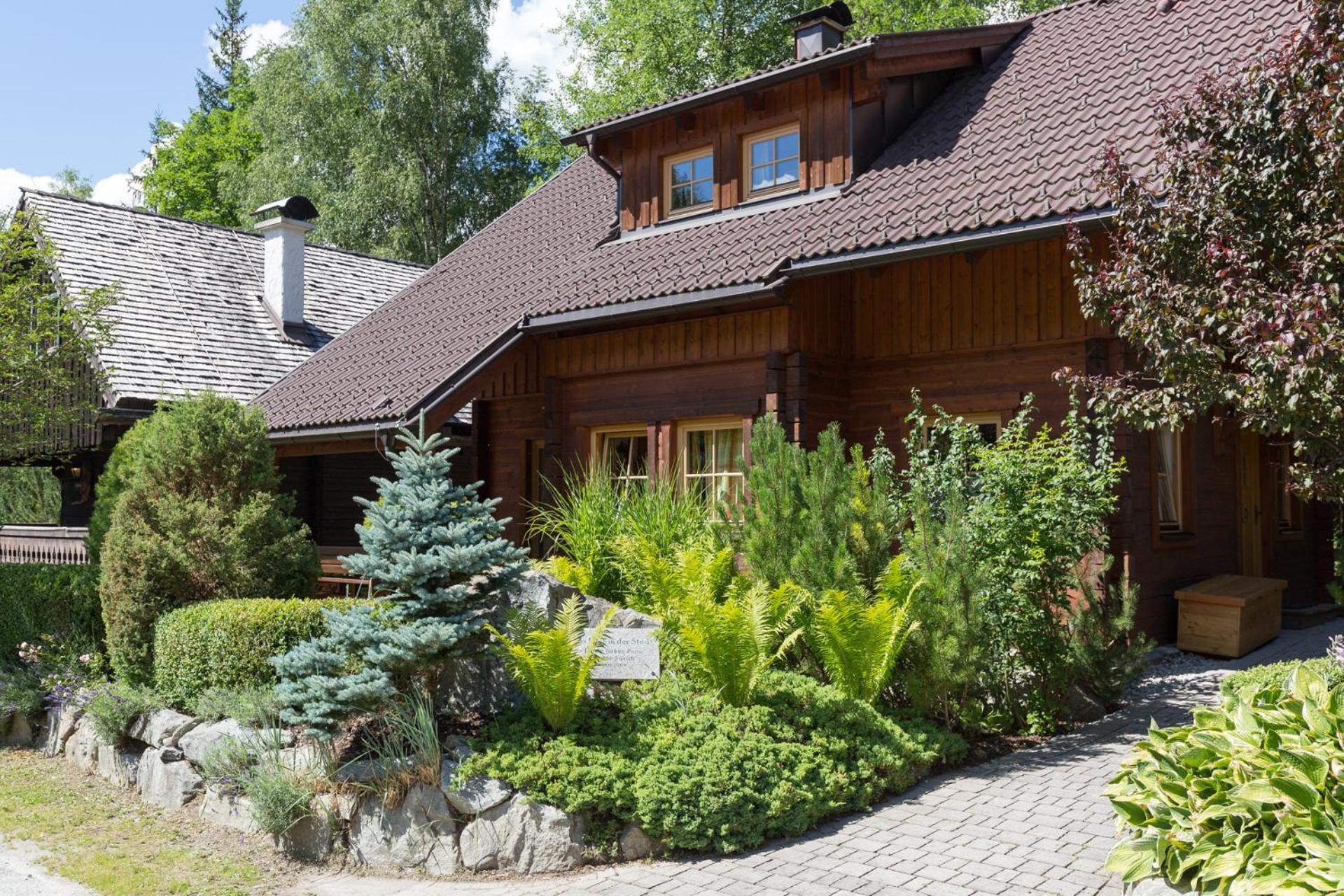 Exclusive Three-Bedroom Chalet with Terrace A photo 2