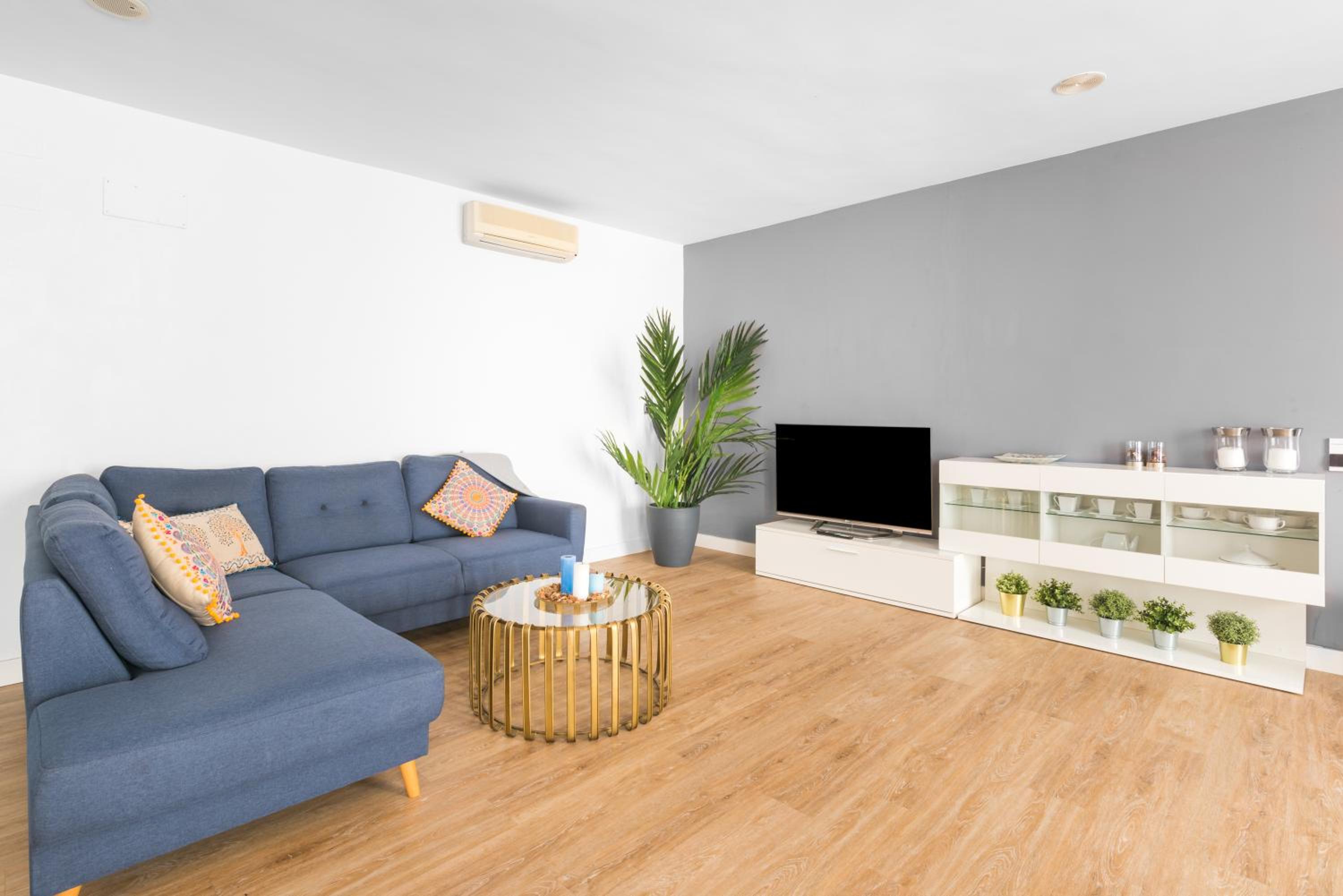 Three-Bedroom Superior Apartment