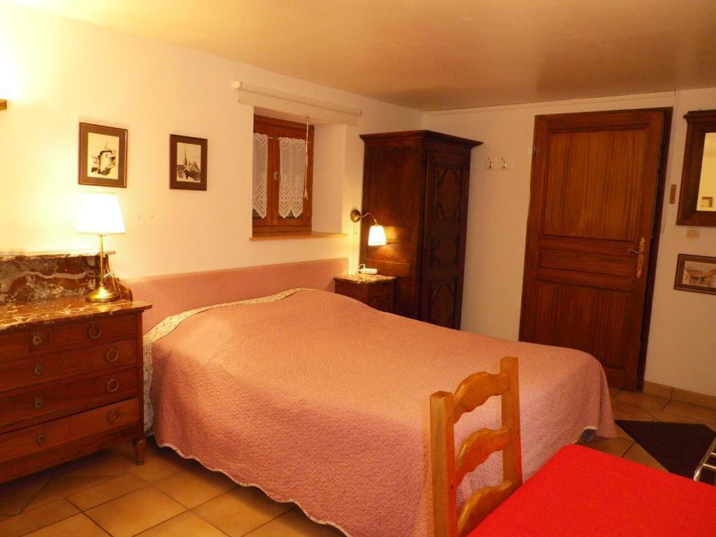 Standard Triple Room photo 3