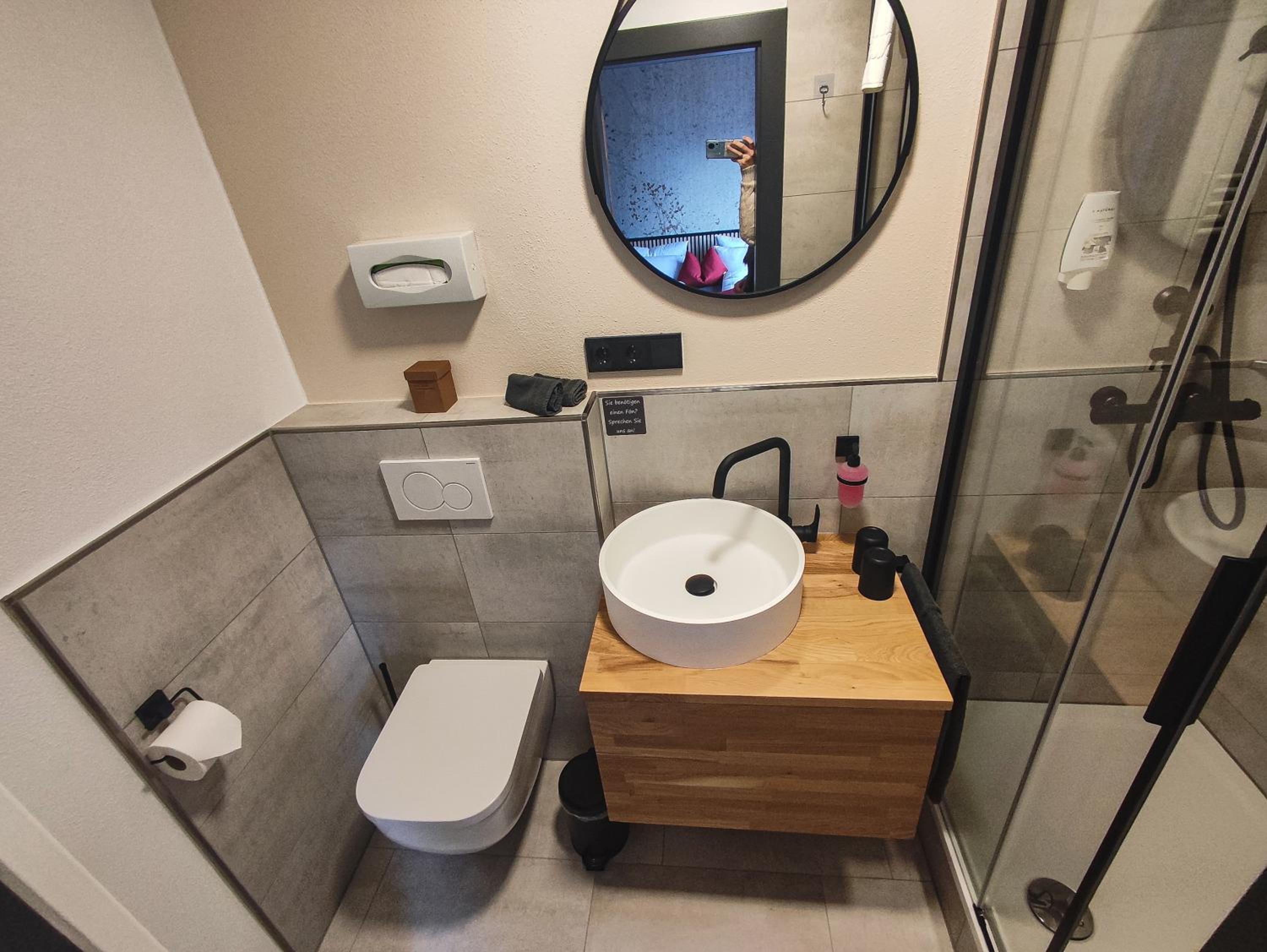 Standard Double Room - Photo 5