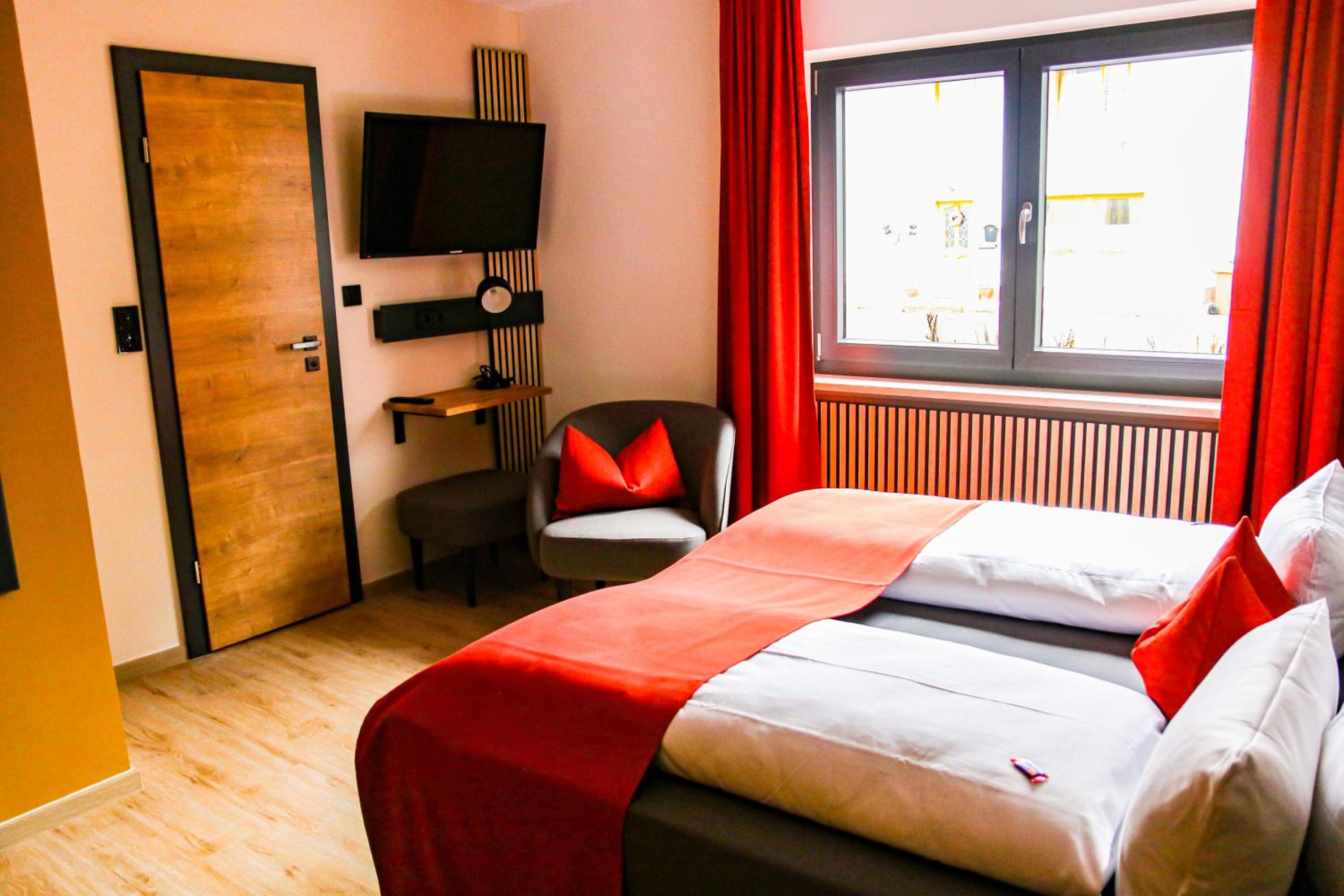 Standard Double Room - Photo 4