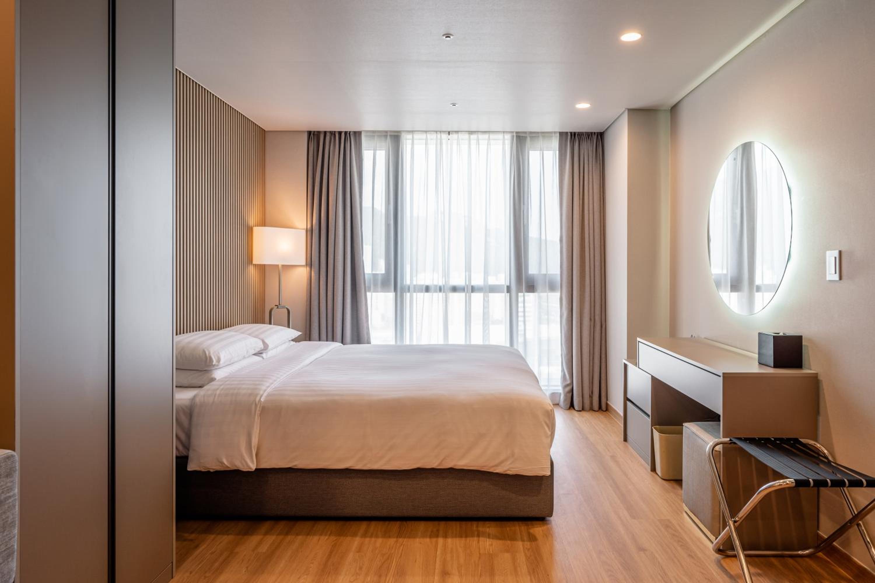 Premier Double Room - Photo 3
