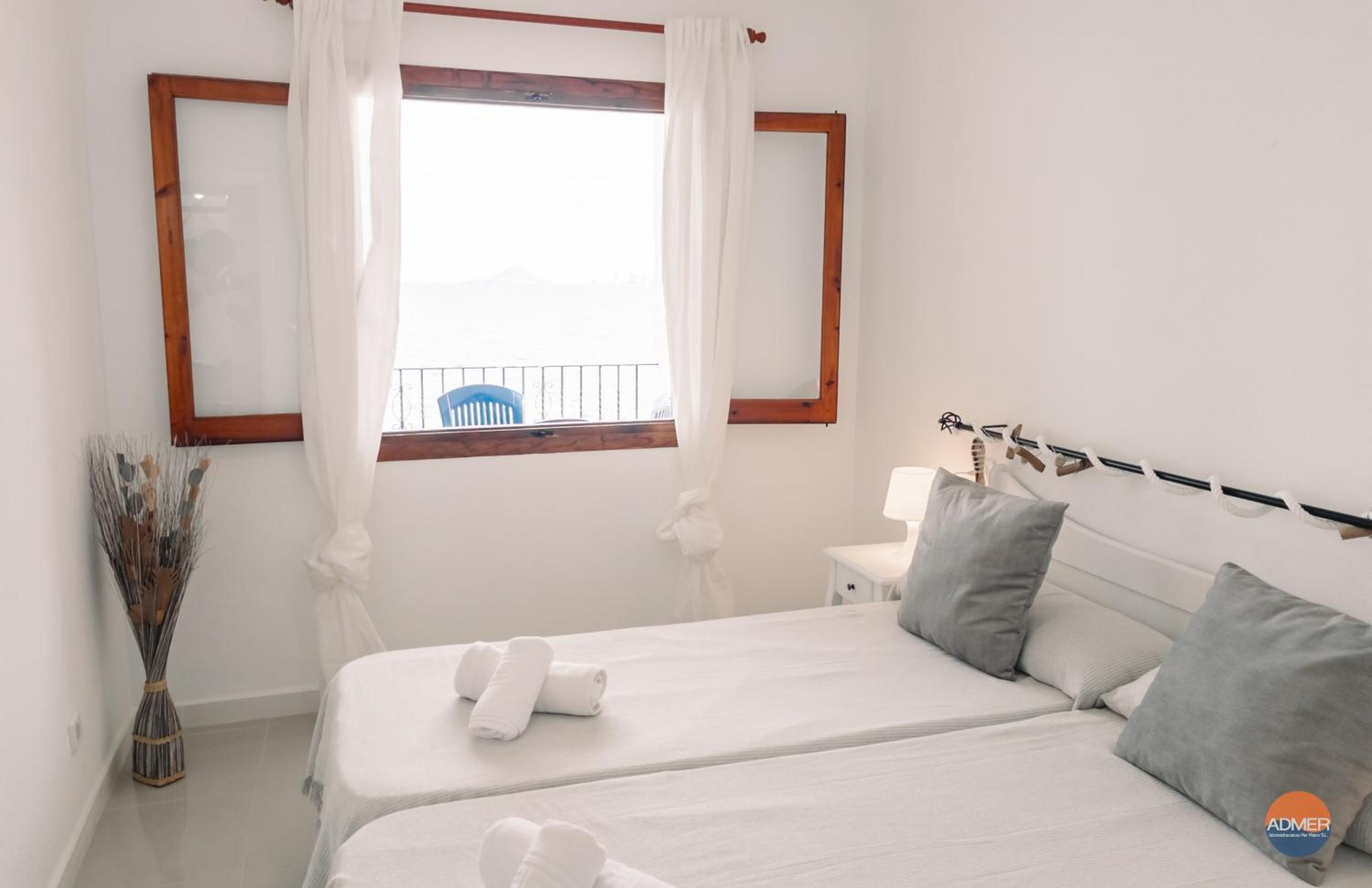 Apartamento con vista al mar