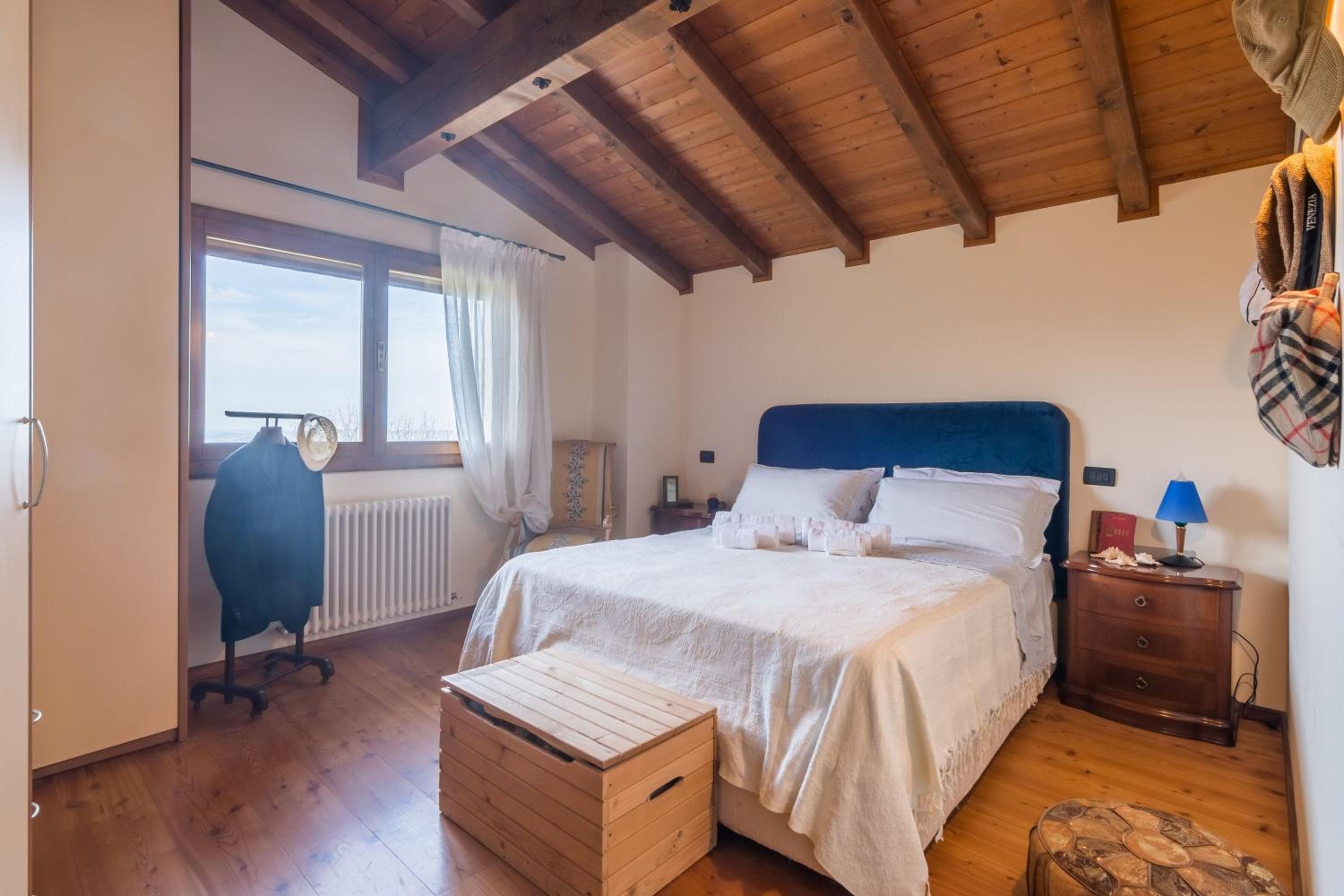 Villa photo 1